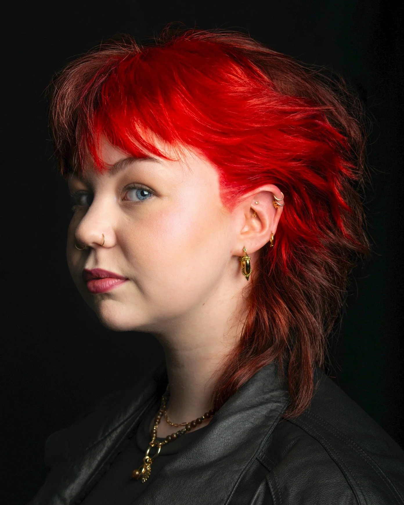 RED

Creatieve looks @kapsalonvibes 
Model Iris
Haar @hair.byjente 
Make - up @joycepietrzak 
Fotografie @storyland.of.stars 

#newhairstyle #hairshoot