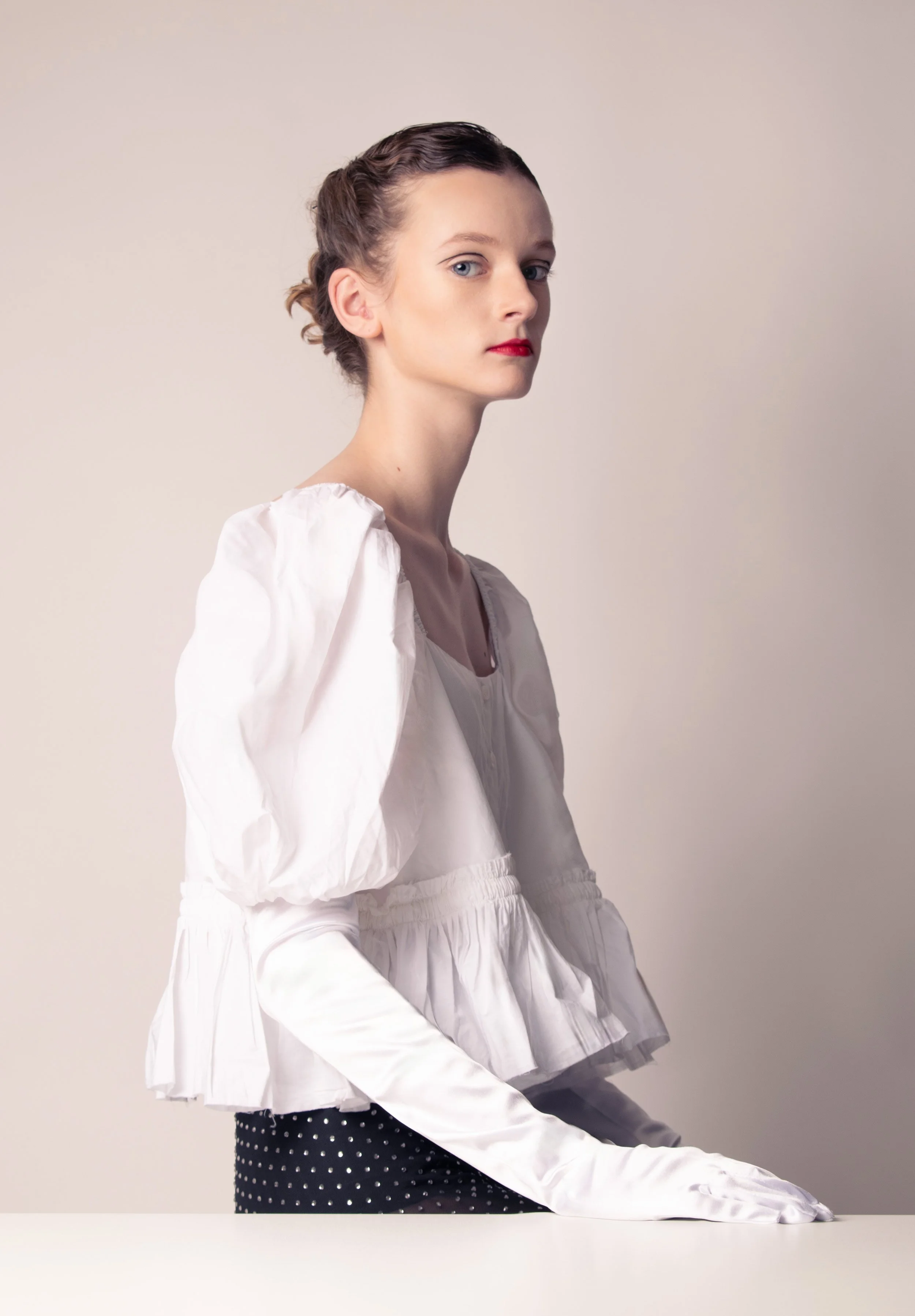 Modefoto eenvoud en kracht in studio