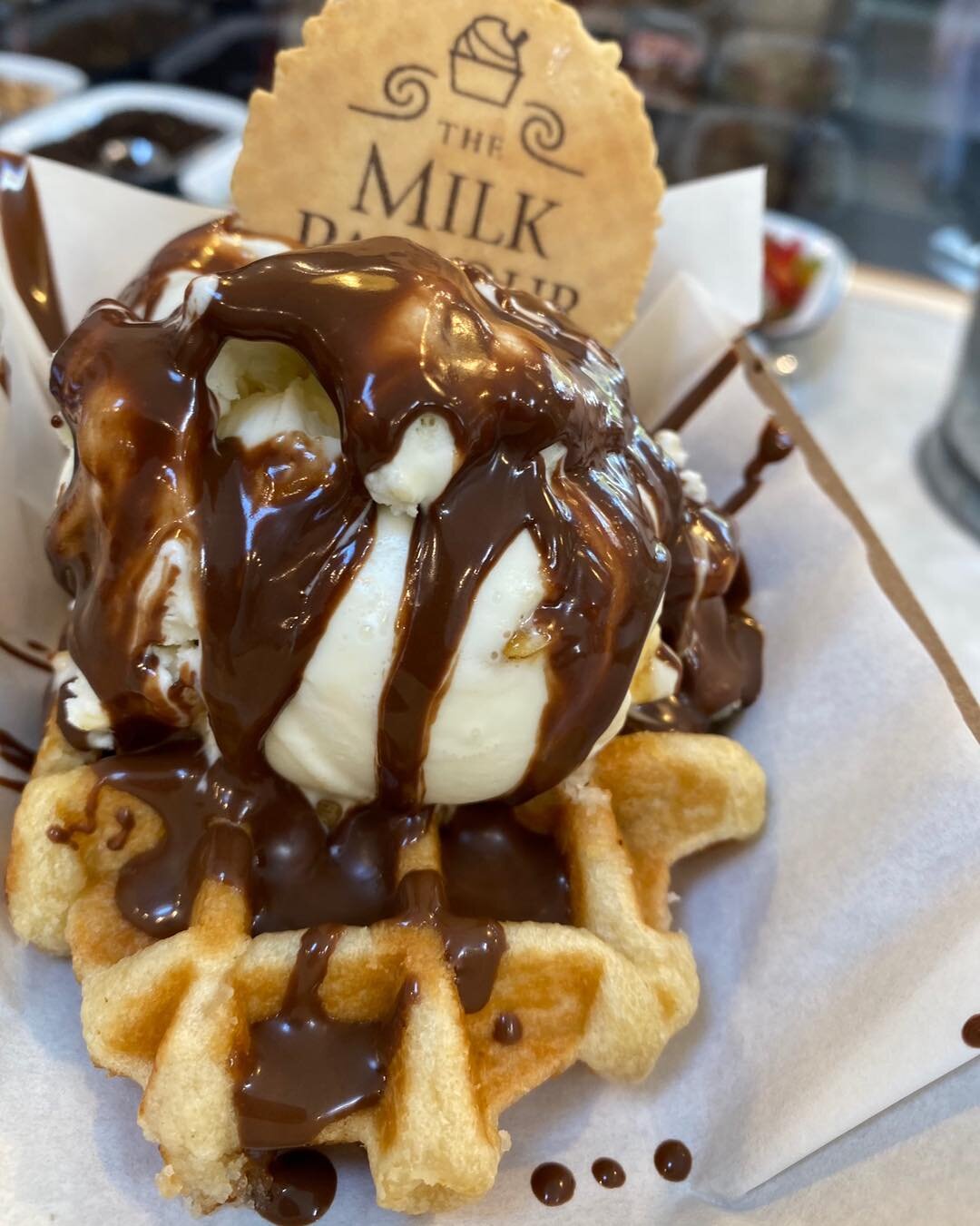 Waffles ✅ 
Ice cream ✅
Glorious Nutella drizzle ✅

The perfect Sunday treat! 

We&rsquo;re here until 5.30 today 🍦

#followtheherd