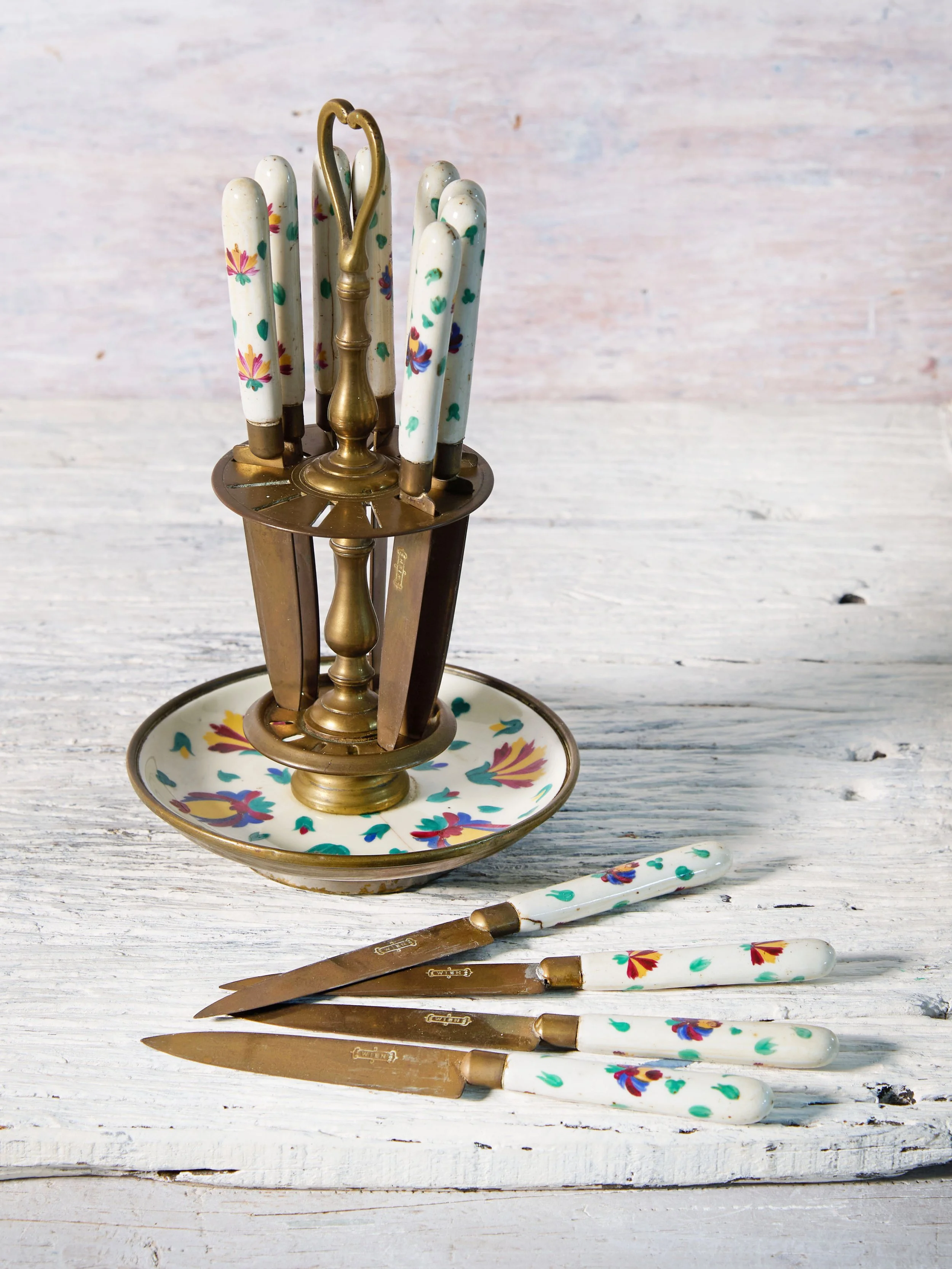 Knife set in stand 2.jpg