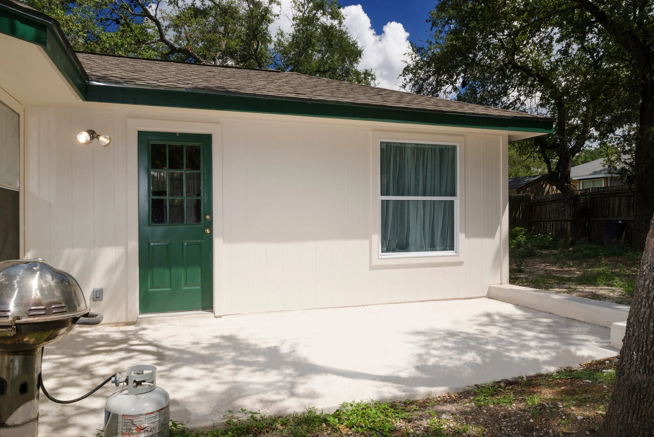 Barrera exteriors_07_HiRes.jpg