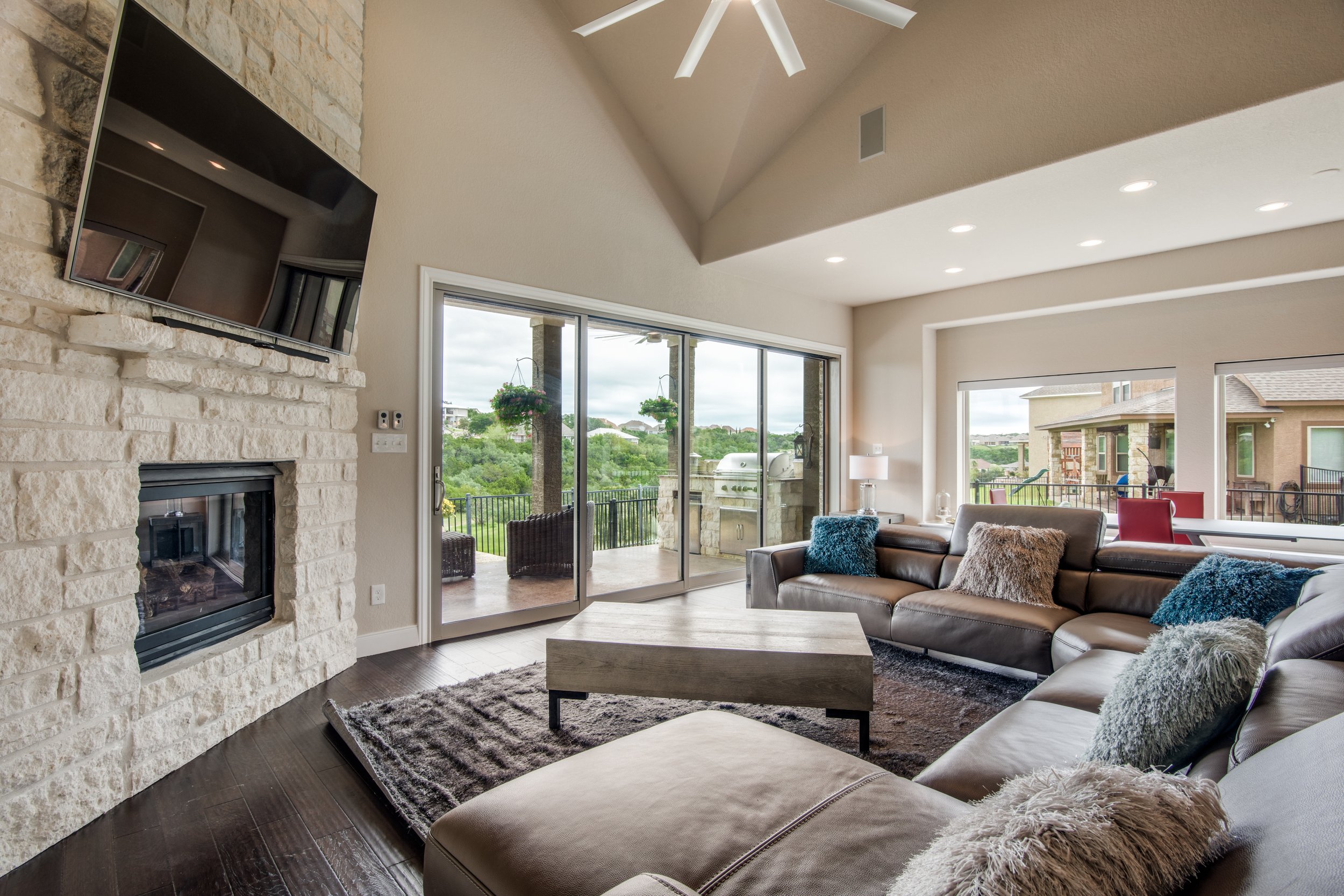 The Benefits of a Second Living Area