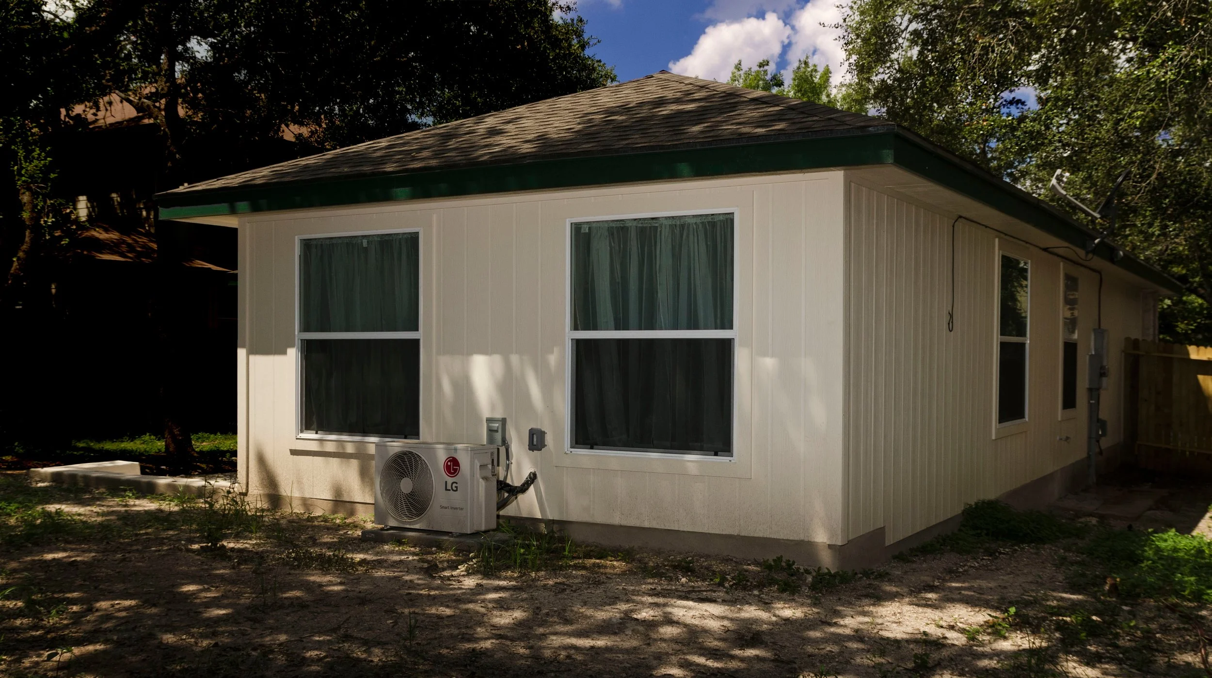 Barrera exteriors_030_HiRes copy.jpg