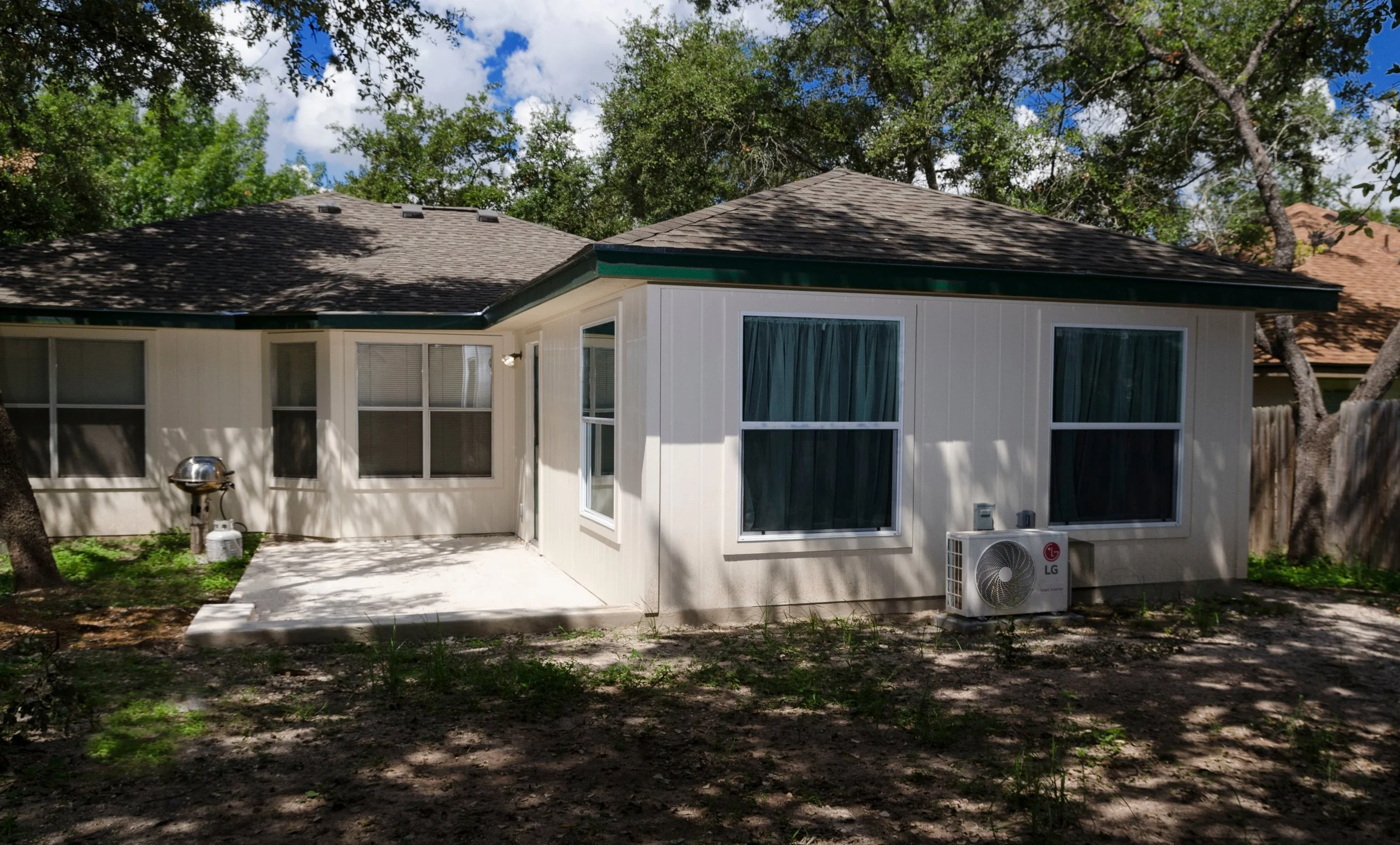 Barrera exteriors_0021_HiRes.jpg