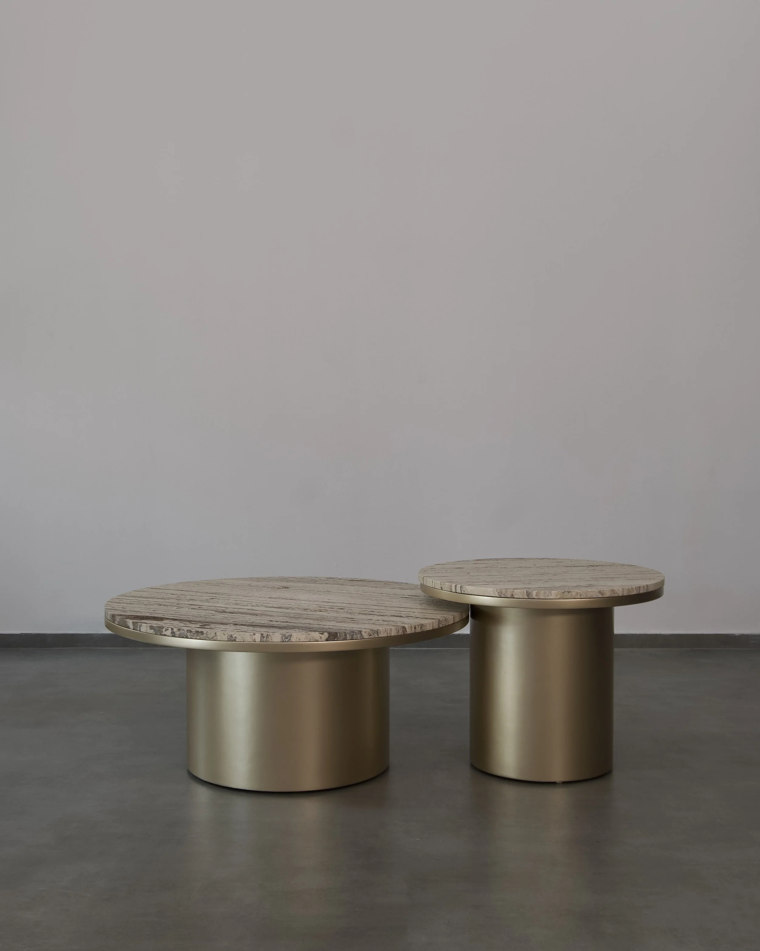 Santi Center Tables