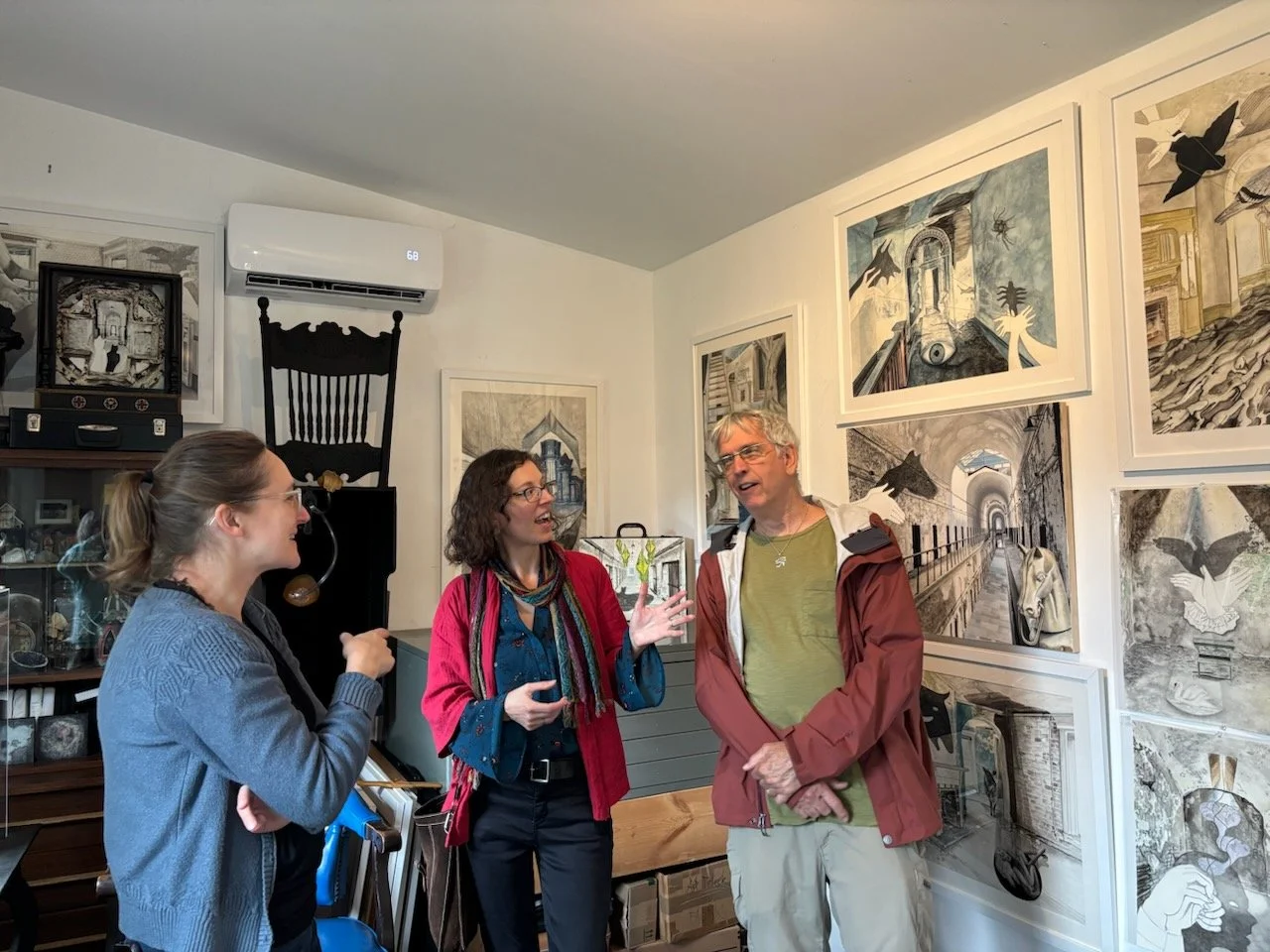 Zofie King catching up with Melanie Kehoss and David Carlson