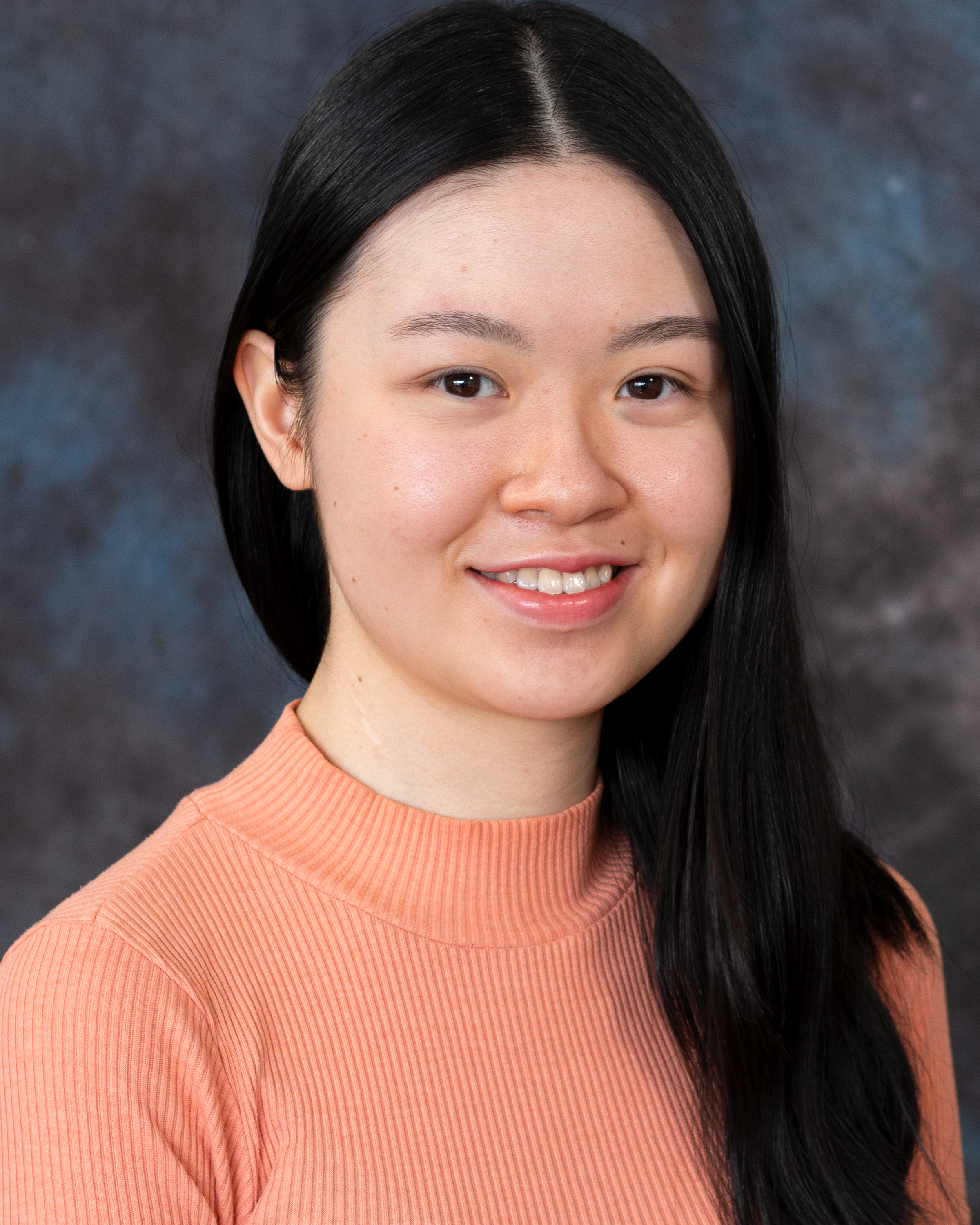 HelenZhou_headshot2.PNG