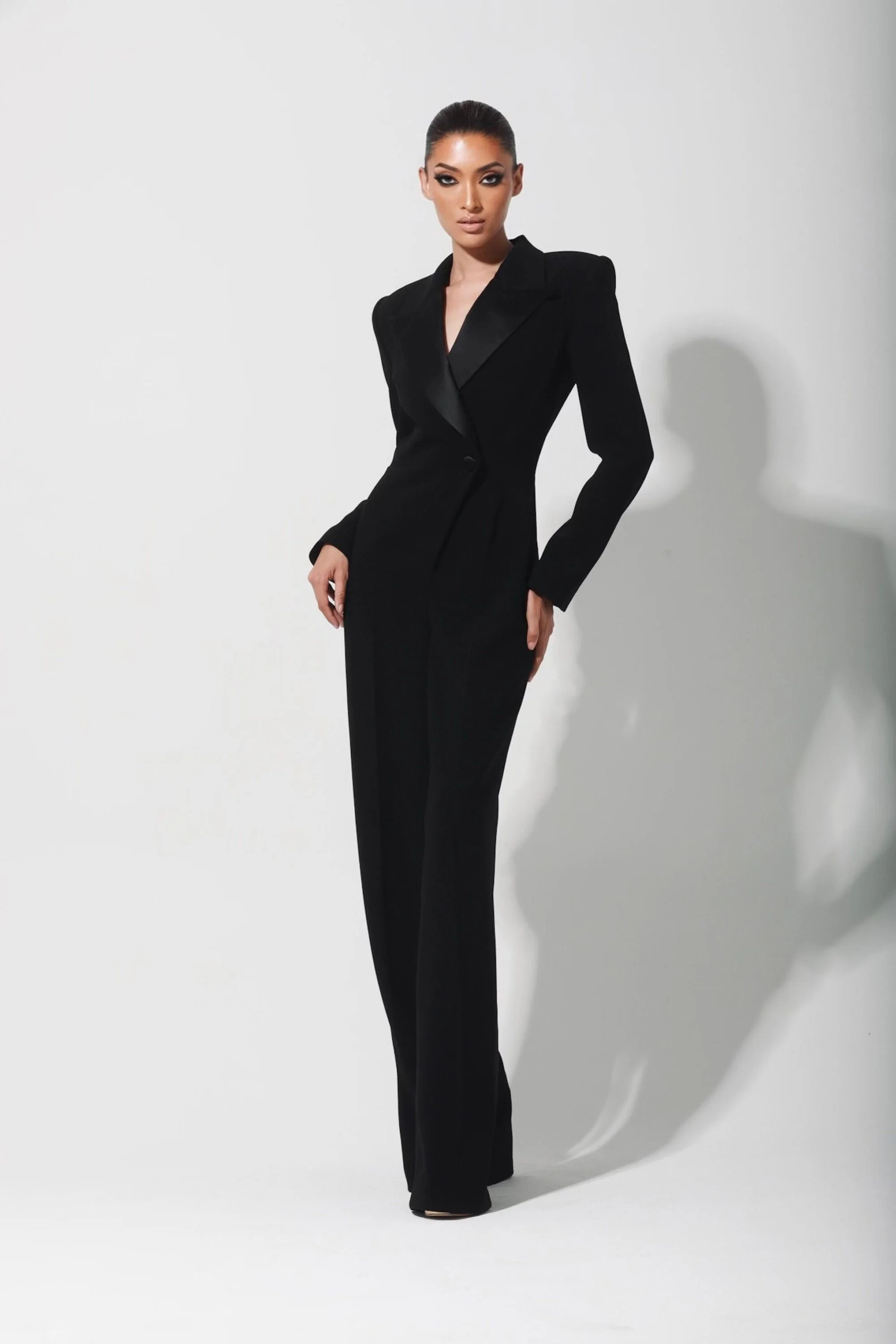 sergio-hudson-resort-2025-collection-the-impression-003-scaled.jpg