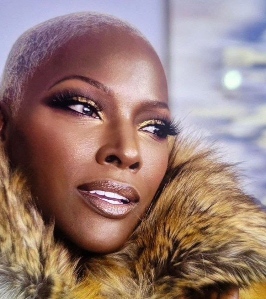 Songstress Simone Green’s                Black Queen      Sound off on Resilience 