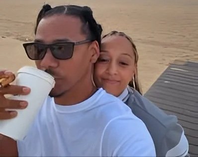 Love in Bloom        Tia Mowry’s New Chapter