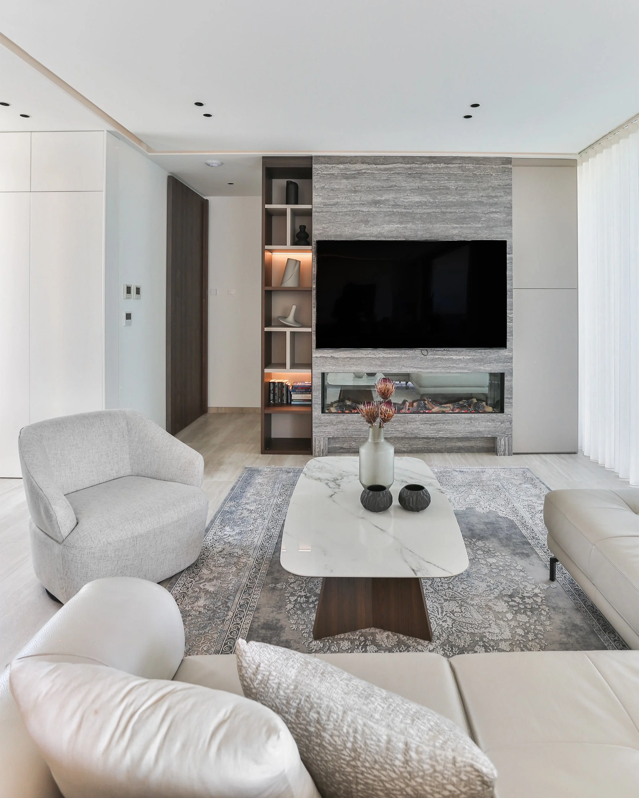 3 - LIVING ROOM CLOSE-UP.jpg