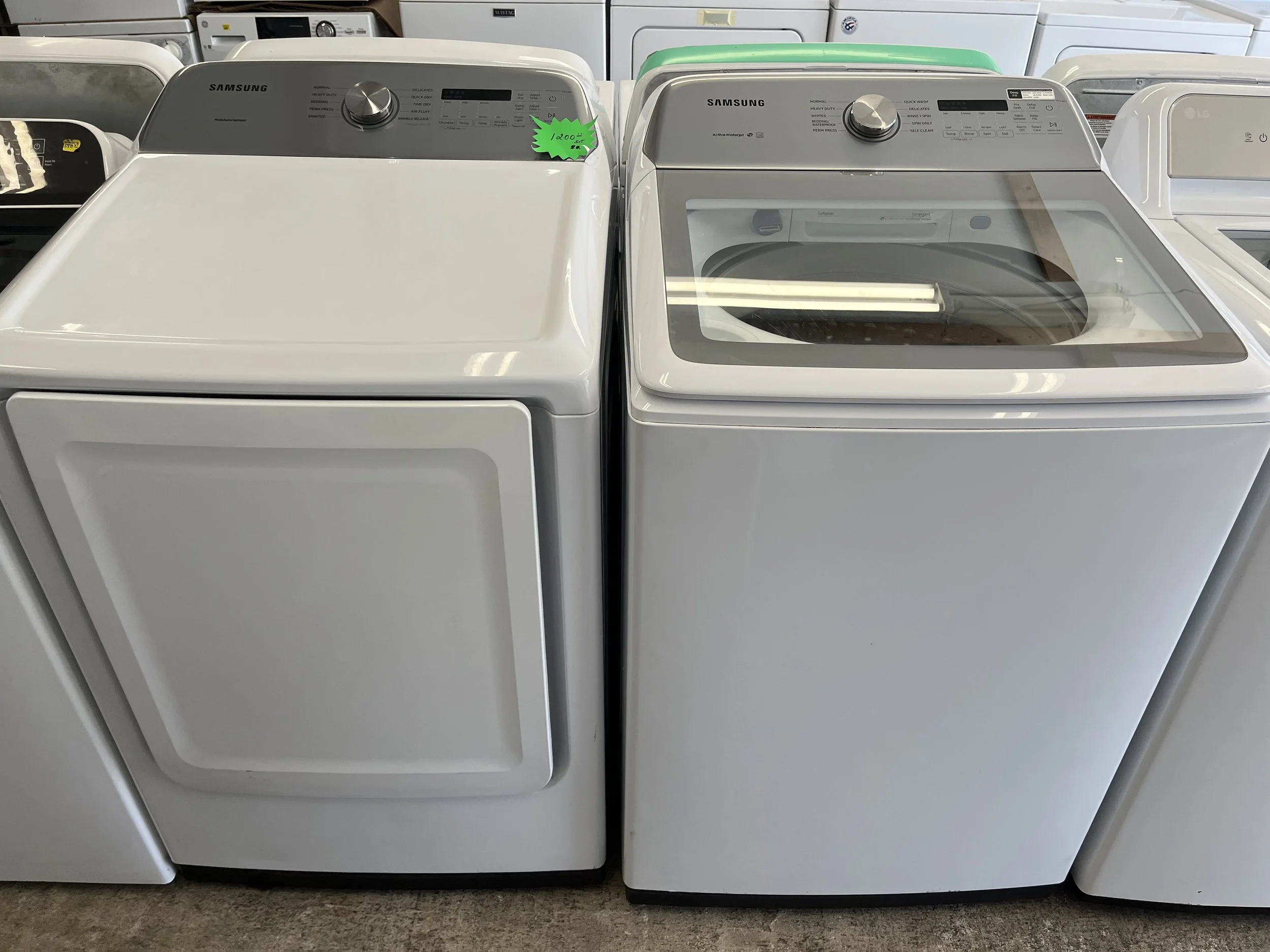 Samsung Washer 5.0 Cu Ft and Electric Dryer 7.4 Cu ft in White