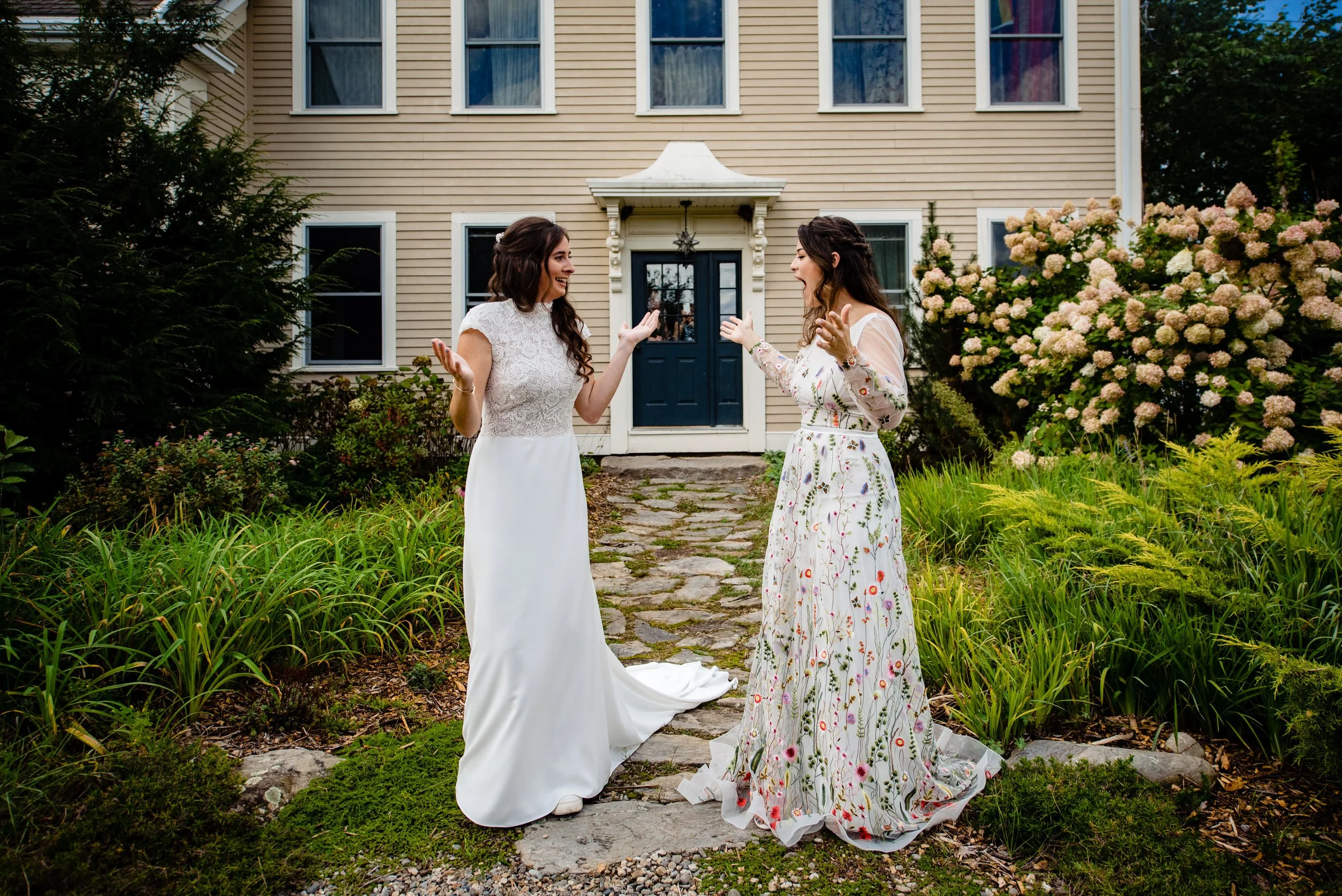 Broadturn Farm Lesbian Wedding 0008.JPG