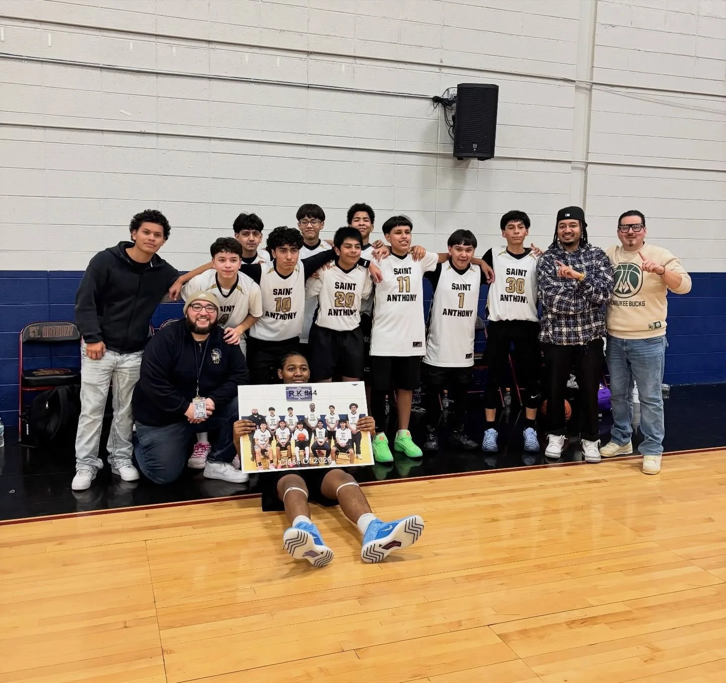 🏆🏀 The St. Anthony 8th Grade Boys are your Southside Catholic League Champions! Finishing the season undefeated, this team showed incredible teamwork and heart all season long.

Congratulations to our players and coaches on an amazing season!

#Rom