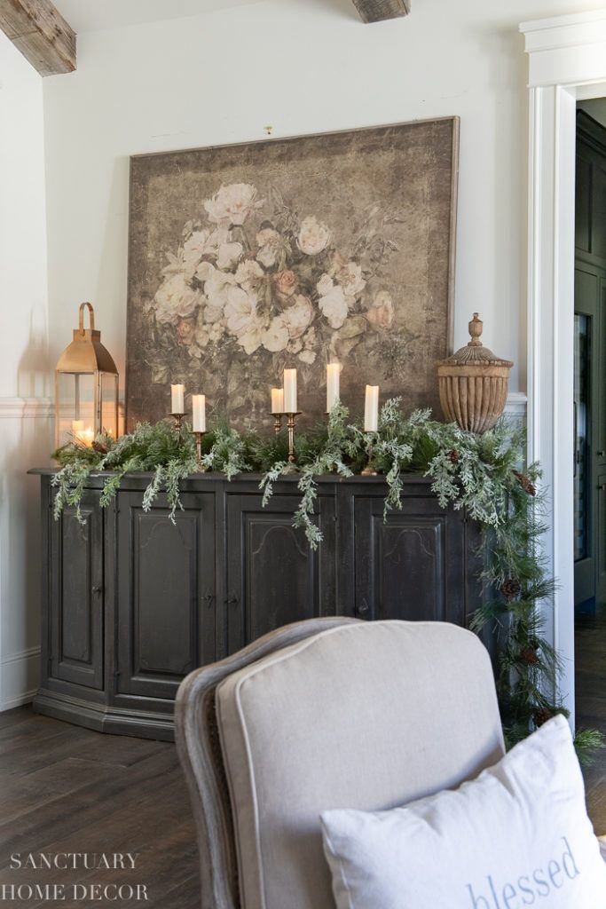 How to Style a Simple Christmas Vignette - Sanctuary Home Decor.jpg