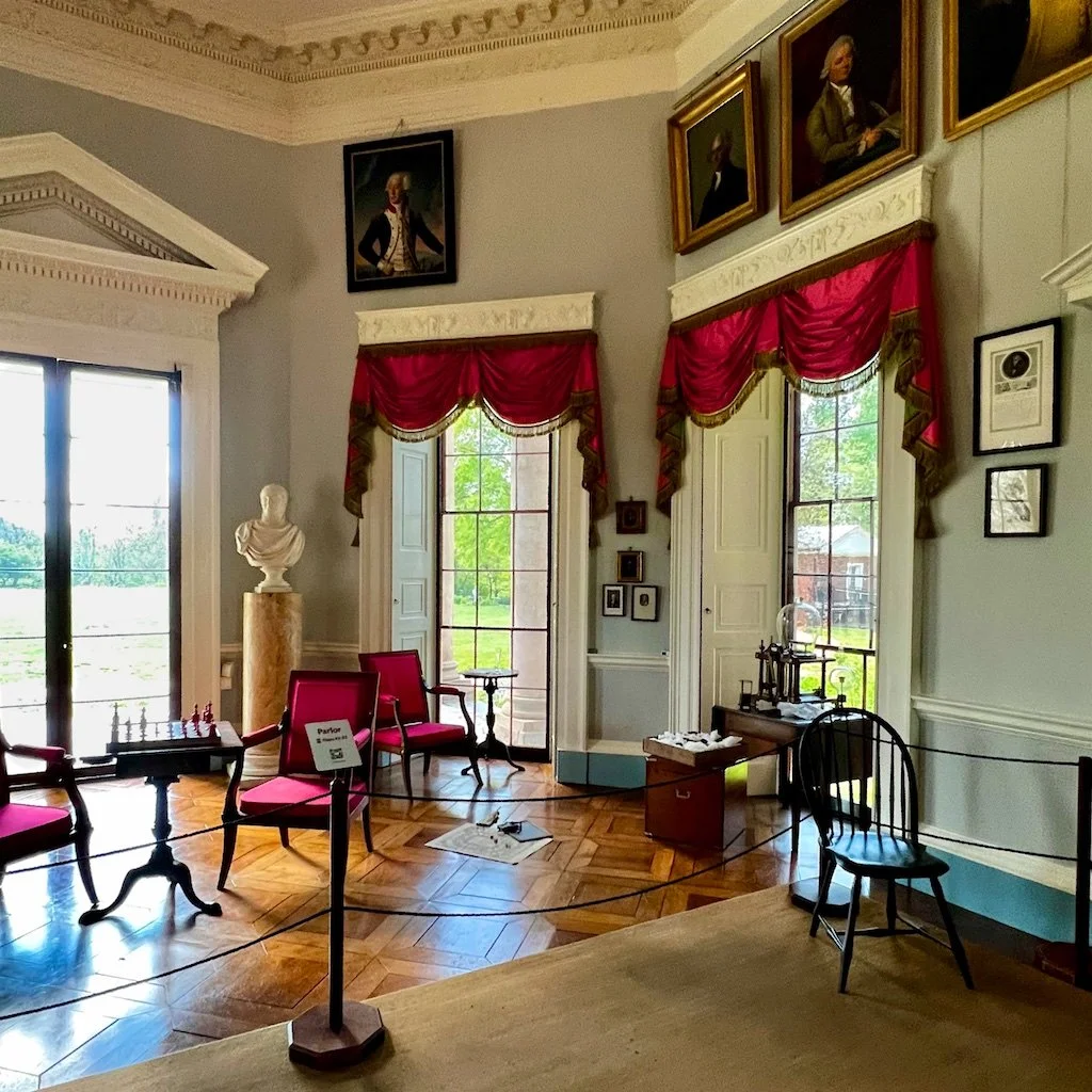 Parlor: The Parlor held most of Jefferson's art collection. Artwork, with paintings hung in tiers. Jefferson's 1809 inventory lists for this room: "Portraits = 24; Paintings = 17; Medals = 10; Busts = 2; Miscellaneous = 4."