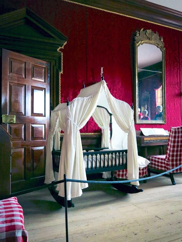  Upper Middle Room: Lord Botetourt's audience room, where he met with people. Lady Dunmore used this as her dressing/sitting room in Lord Dunmore's household.