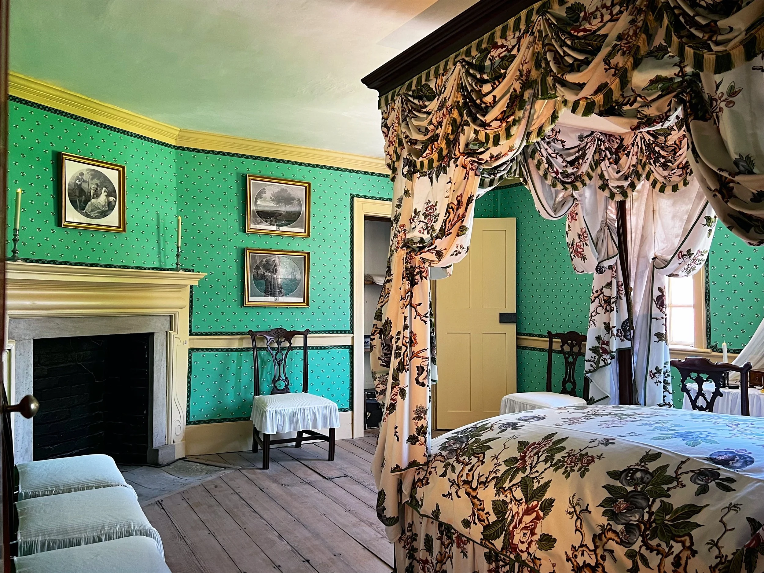 Chintz Room: The Chintz Room was one of the finest of the six primary bed chambers at Mount Vernon. It was located on the second floor in the southwest corner.