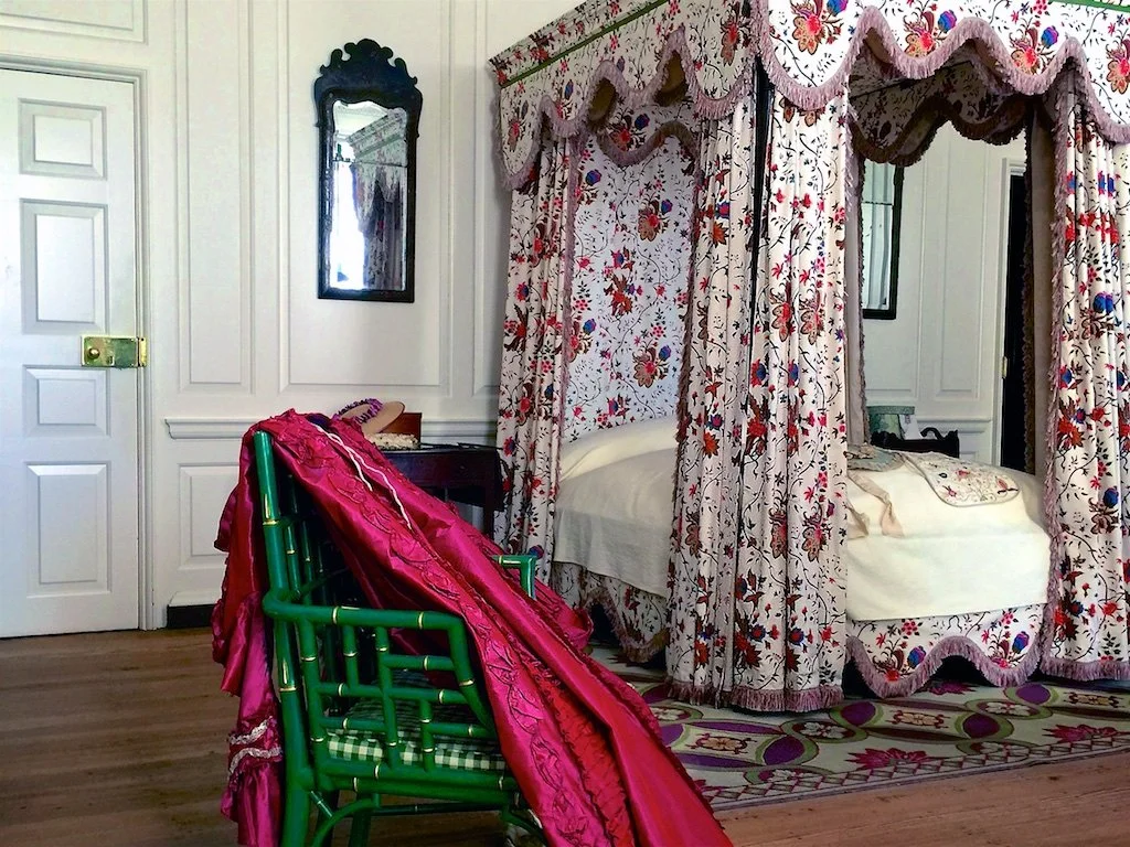 The largest bedroom was used as a state guest bedroom for important guests or as a bedroom for the family. The bedhangings use 42 yards of fabric and 50 yards of fringe.