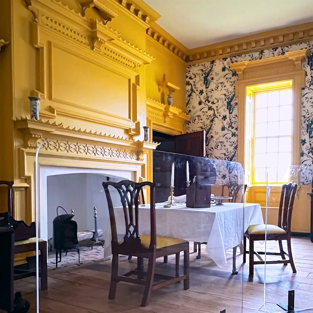 While chinoiserie was popular in Britain in the early 18th century, it was virtually unknown in America when Gunston Hall was built and the dining room is the earliest example of this style in Virginia.