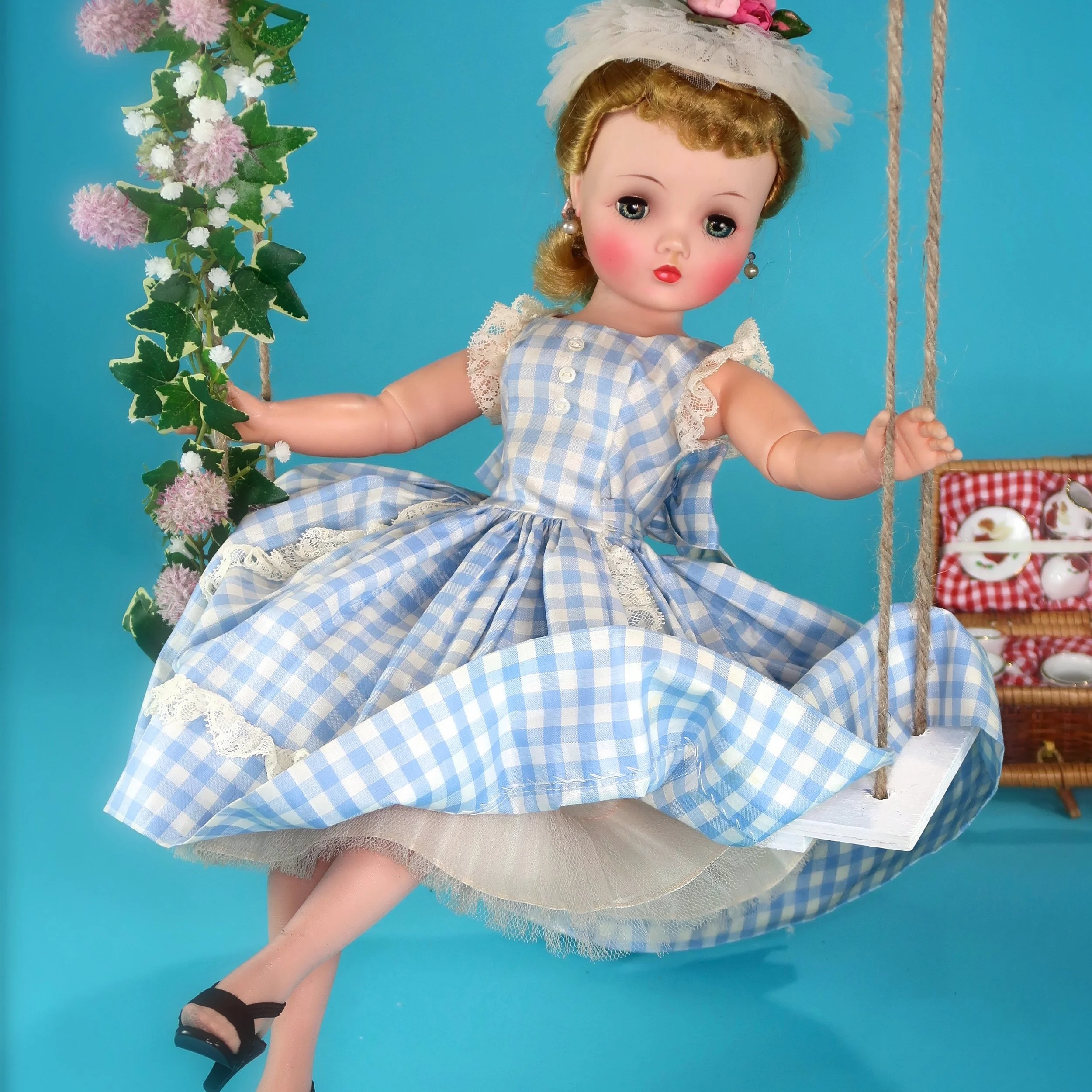 21" Cissy in Blue Checked "Dorothy" Cotton Extra Outfit - 1958