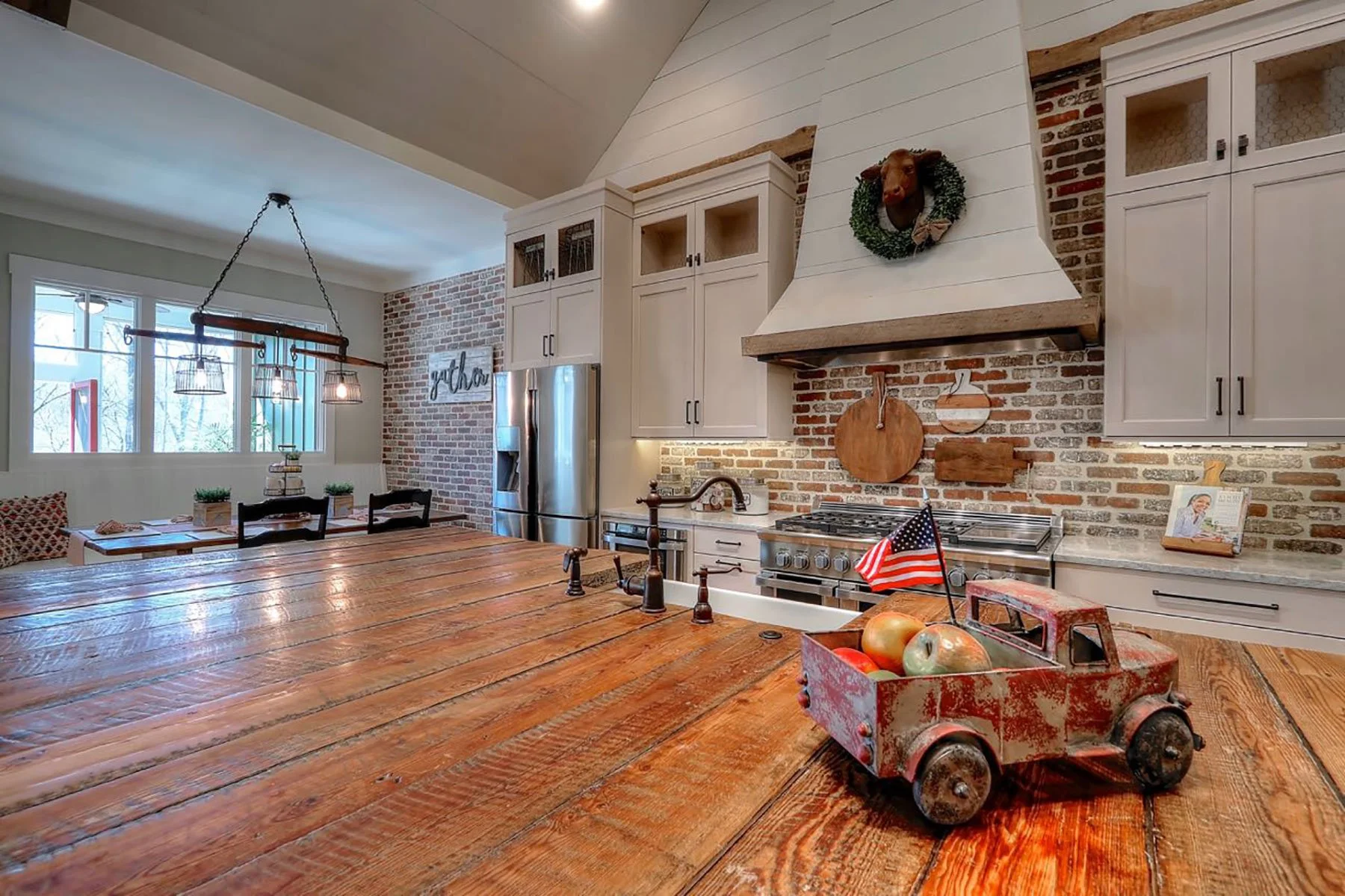 MissiSmithDesign.com-Kitchens-06.jpg