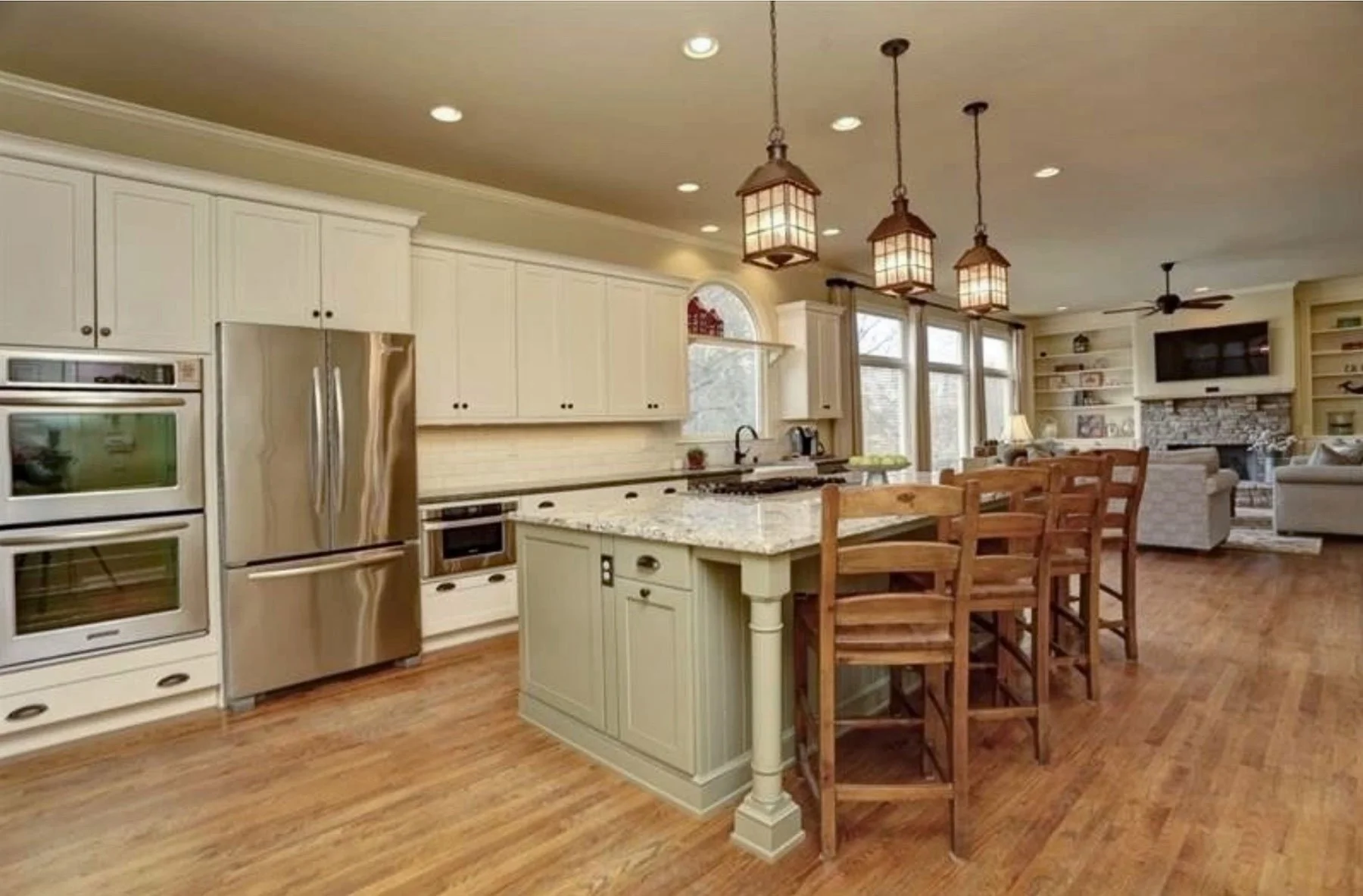 MissiSmithDesign.com-Kitchens-08.jpg