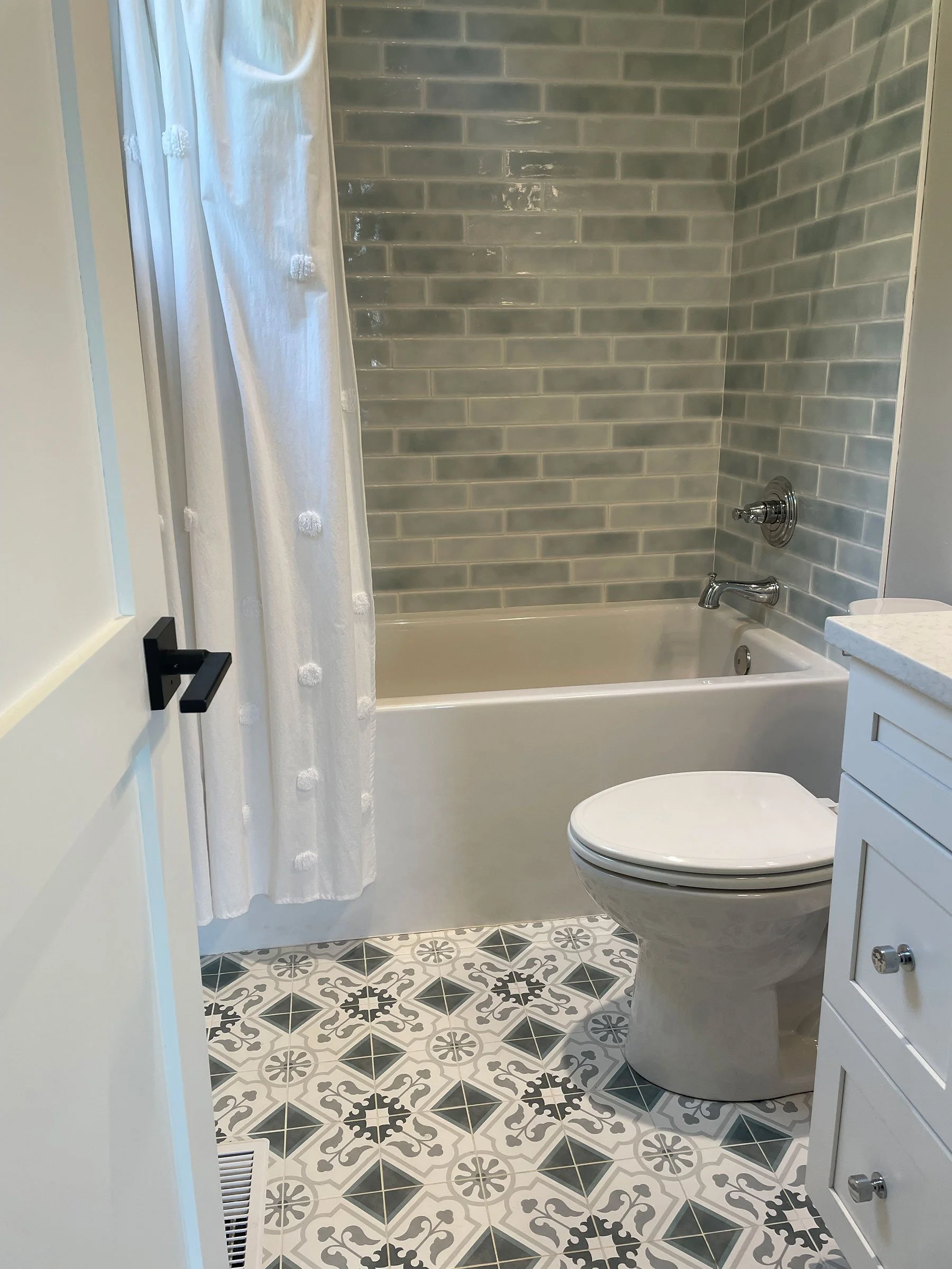 MissiSmithDesign.com-Bath-02.jpg