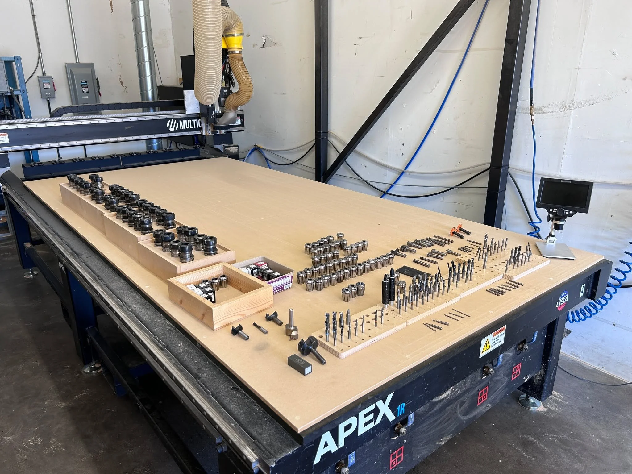 Clean collet = clean cut.
Even if it's not the most fun thing we do here, it's super important to stick to a maintenance schedule with all this equipment. Regular cleaning and inspection of our collets and bits help us prevent runout, maintain tool l