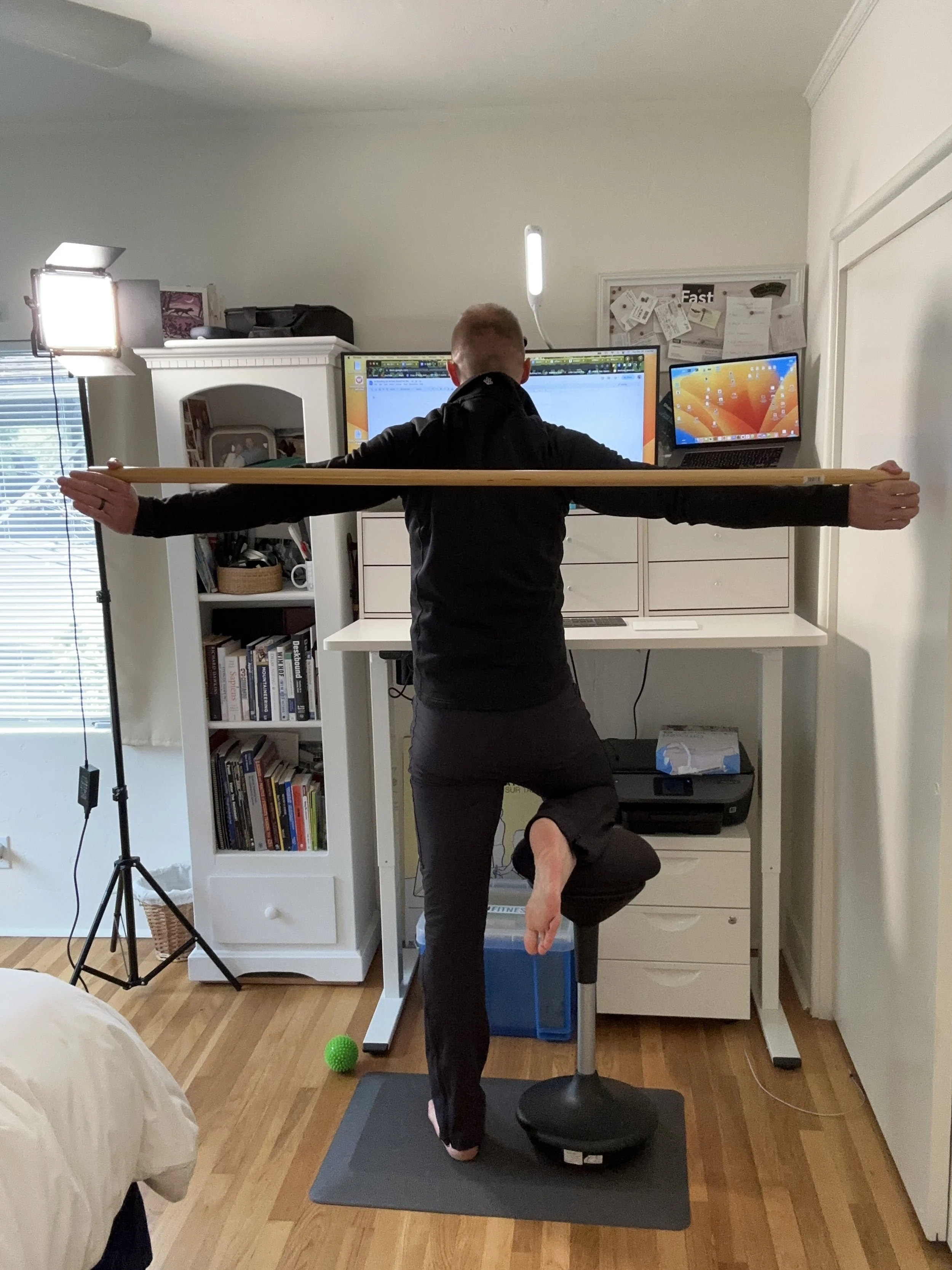 This is How a Standing Desk Improves Longevity — Wellforce