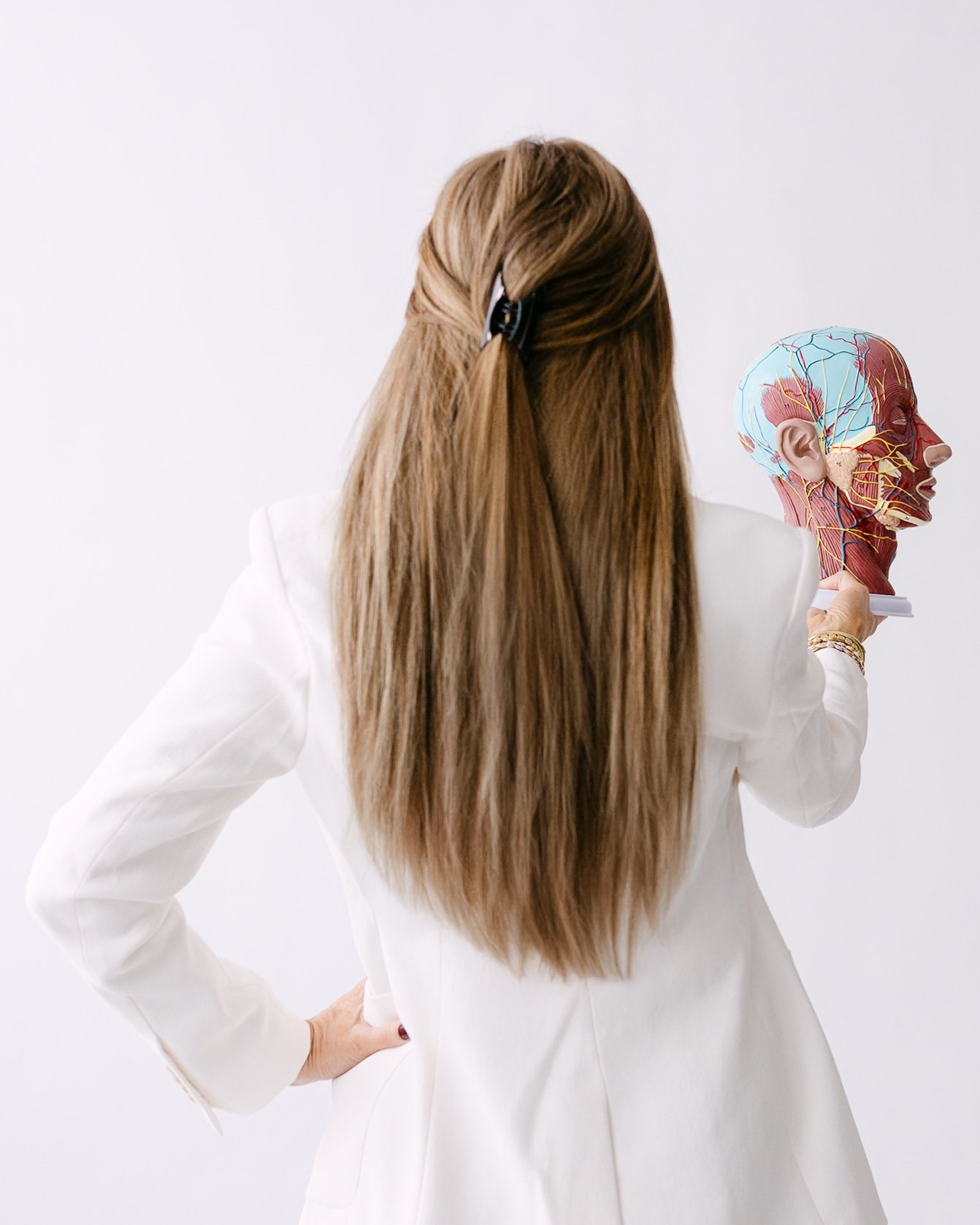 Your skin deserves expertise, not experiments.

Skincare isn't one-size-fits-all. What works for someone else might damage your skin barrier, trigger inflammation, or worsen the concerns you're trying to fix.

Professionals are trained in facial anat