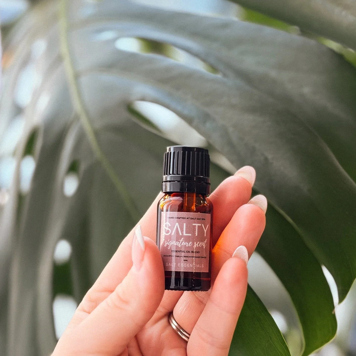 Salt Essentials Oil Blend &mdash; back by popular demand!

We&rsquo;ve had so many questions about this scent lately, and we&rsquo;re so happy to share that it&rsquo;s officially back in stock.
Our signature blend of vanilla, bergamot, sweet orange, 