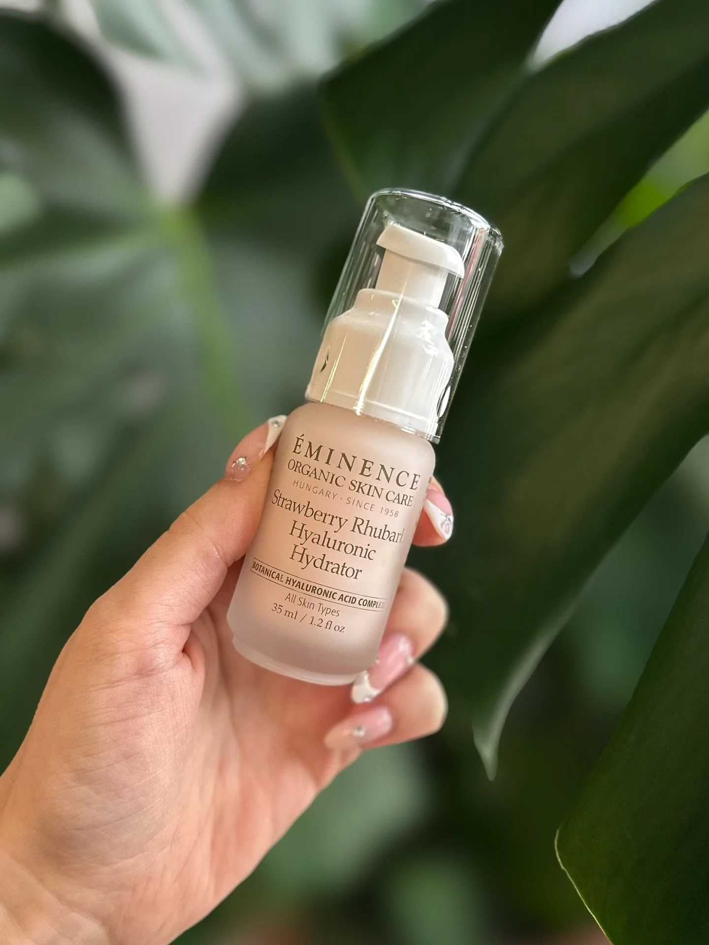 Product of the Week
🍓Strawberry Rhubarb Hyaluronic Hydrator🍓

This one&rsquo;s a fan favourite for a reason &mdash; and no, it&rsquo;s not just because it smells unreal!

This hydrator from Eminence is lightweight but packed with juicy hydration th