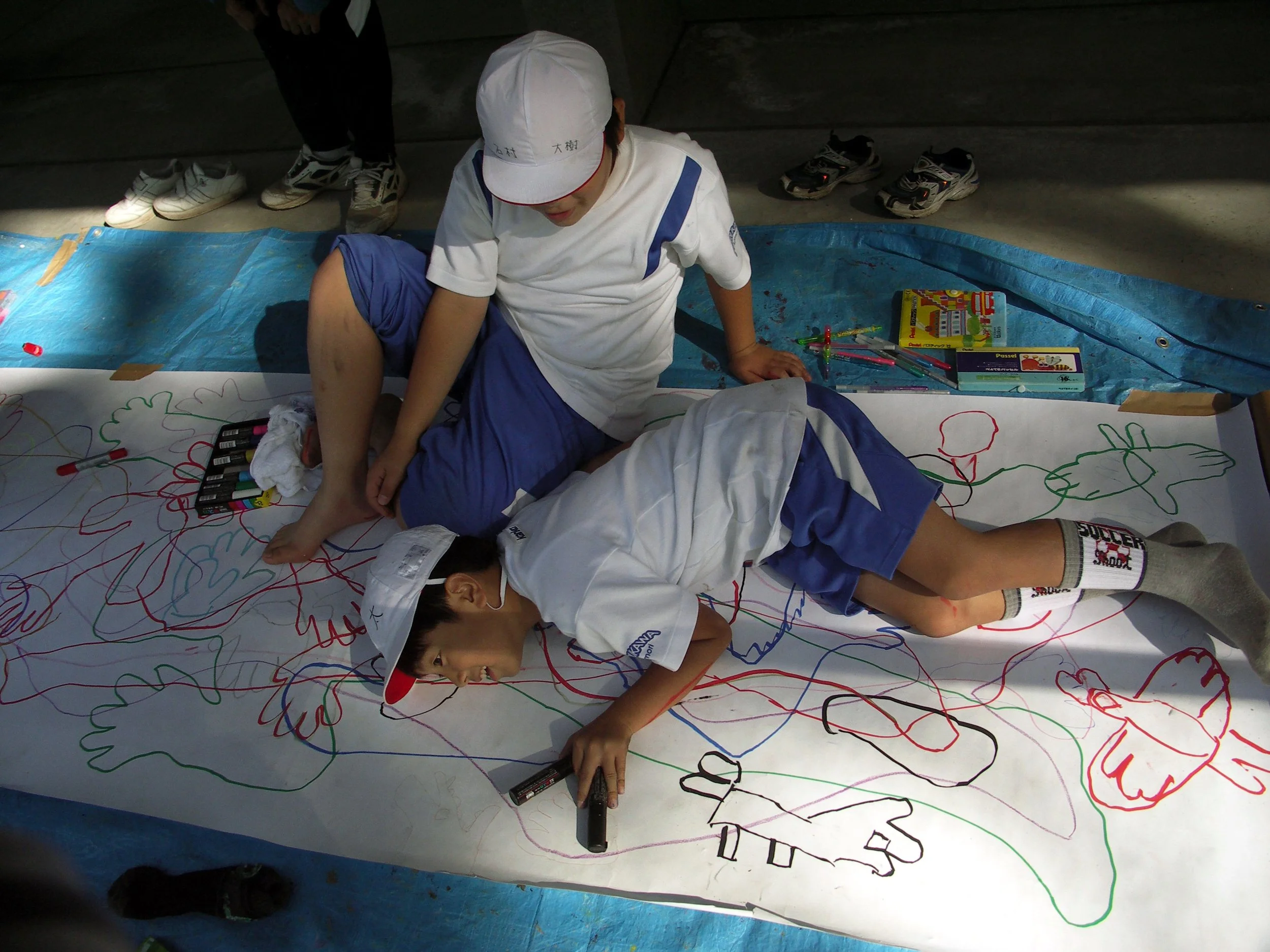 I organized an art workshop with local school children in Aomori, Japan