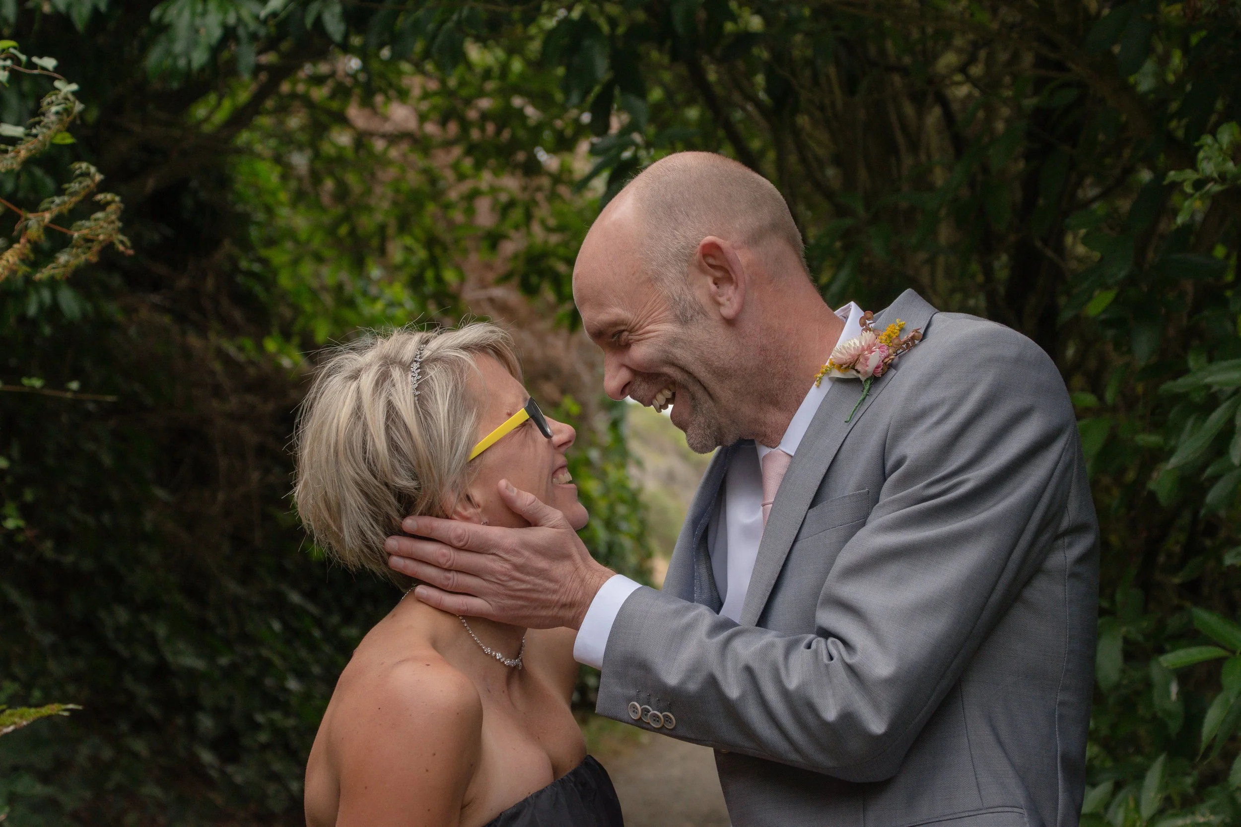 professional wedding photography New Zealand couples Photography Dunedin Photographer female Photographer South Island Photographer professional portrait Photography