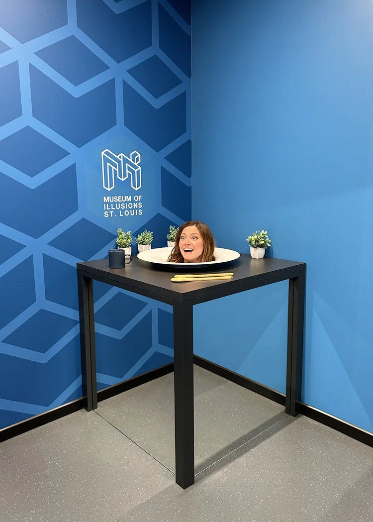 Museum of Illusions St. Louis — The Foodie's Travel Guide