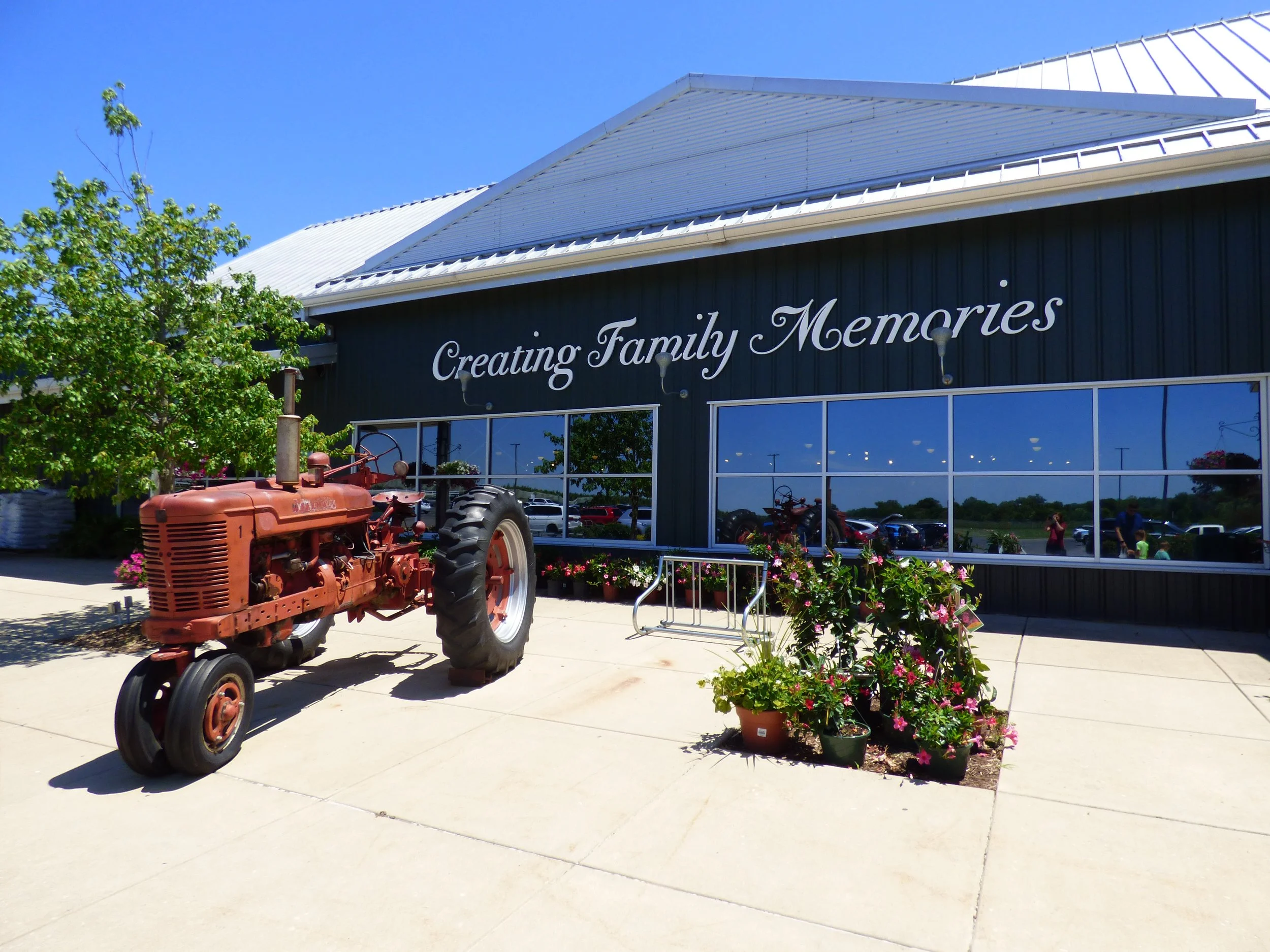 Eckert's Farms — The Foodie's Travel Guide