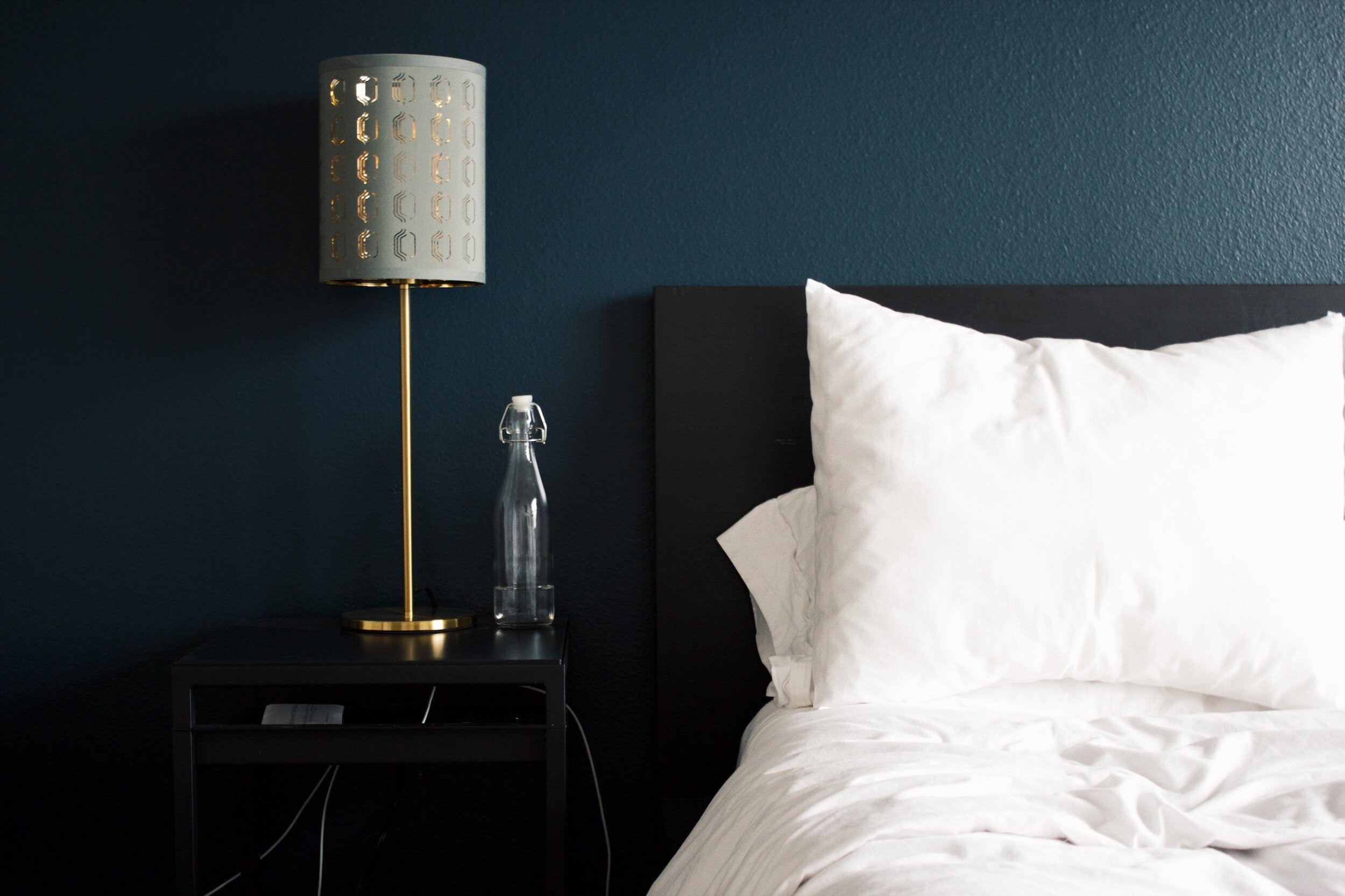 Can You Sleep In a Freshly Painted Room?