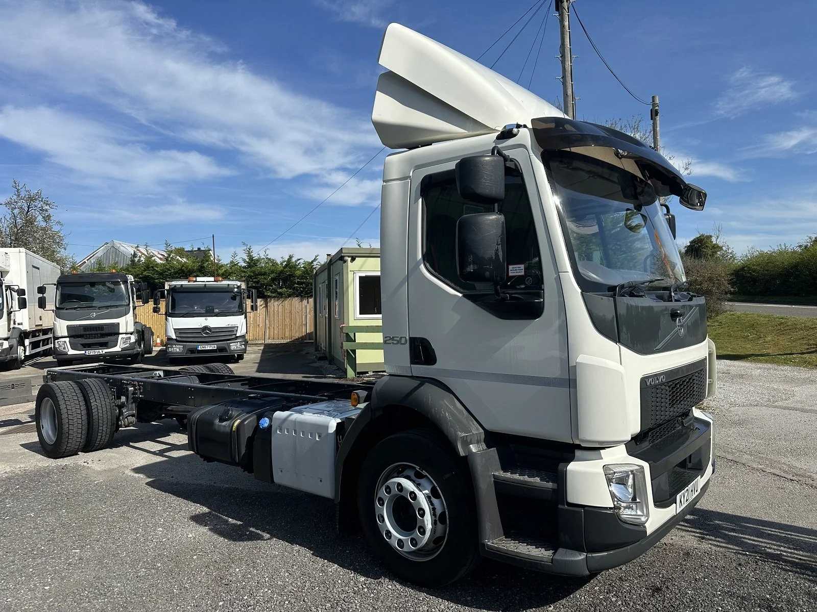 PLEASE SCROLL LEFT - RIGHT ON IMAGES