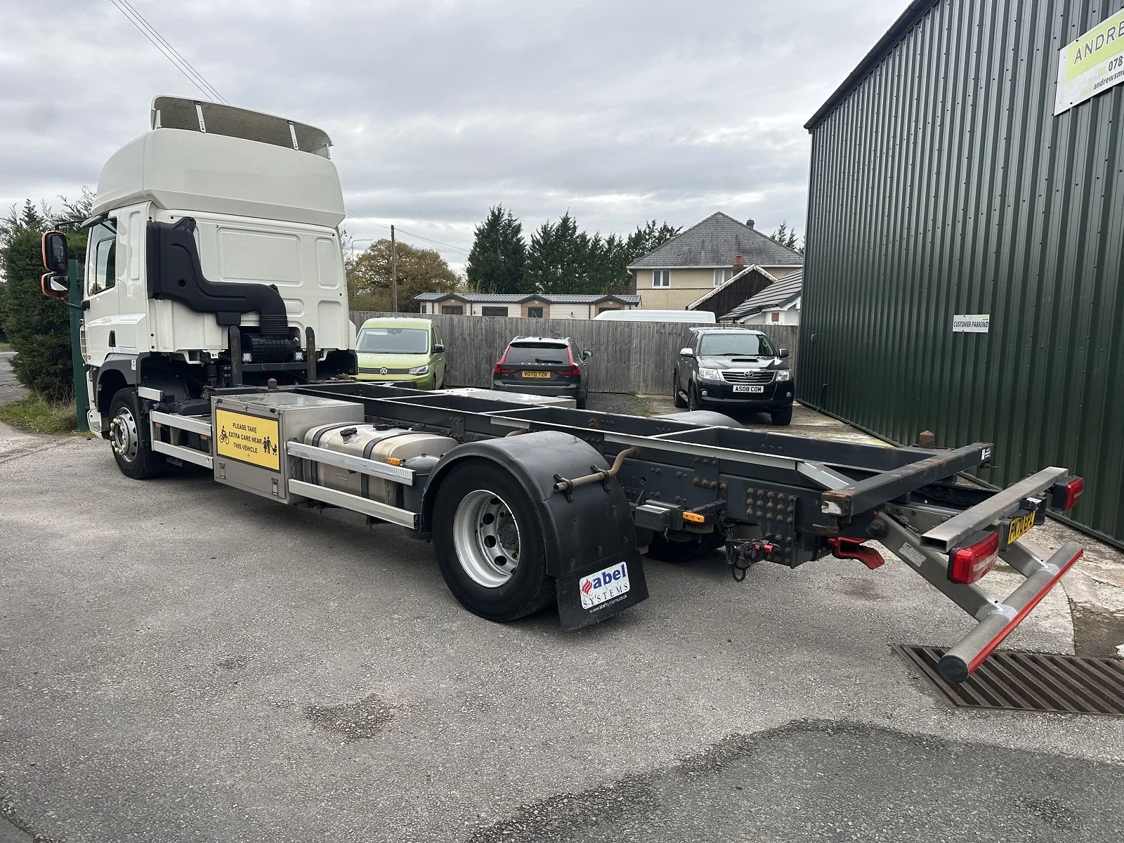 PLEASE SCROLL LEFT - RIGHT ON IMAGES