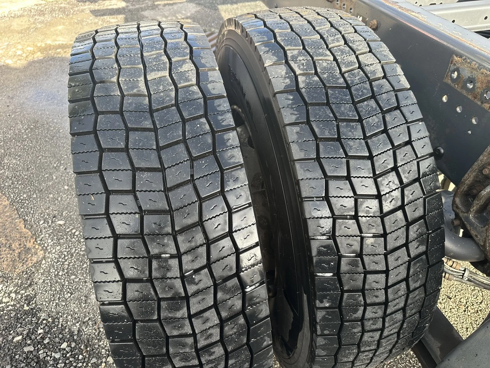 PLEASE SCROLL LEFT - RIGHT ON IMAGES