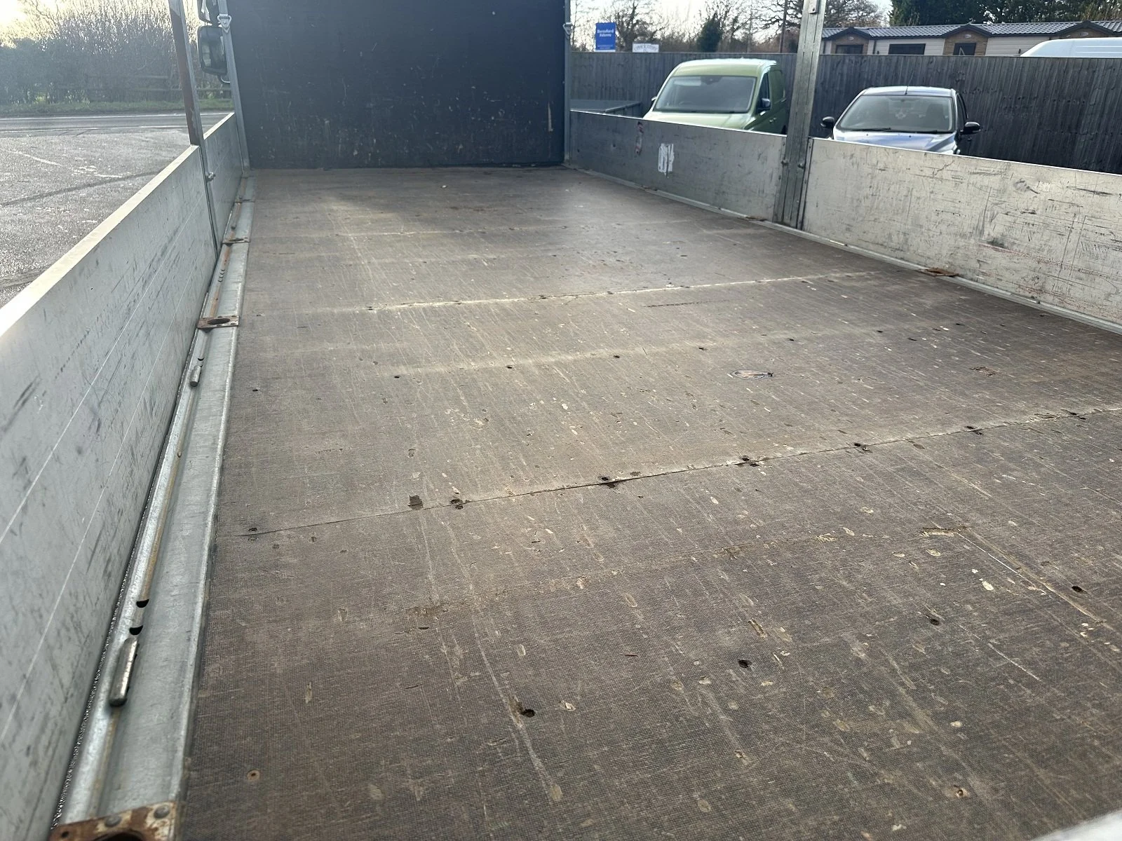 PLEASE SCROLL LEFT - RIGHT ON IMAGE