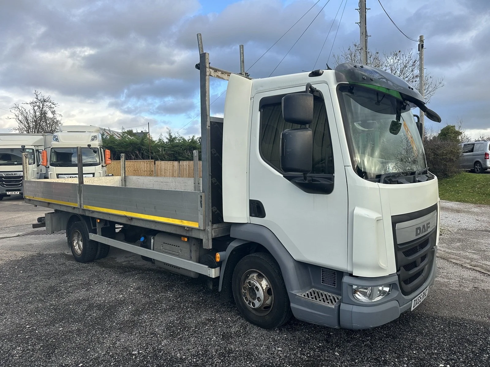 PLEASE SCROLL LEFT - RIGHT ON IMAGE