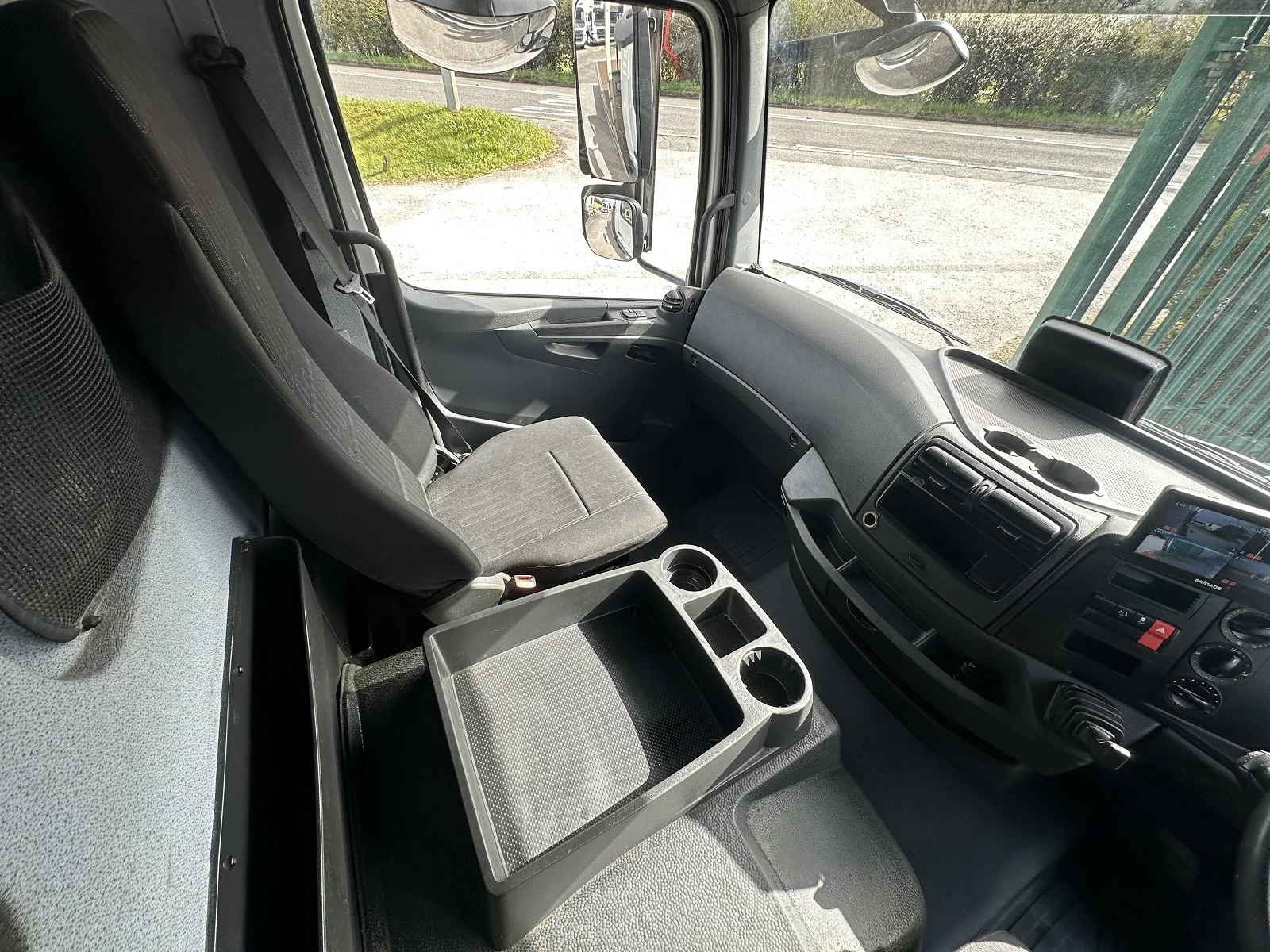 PLEASE SCROLL LEFT - RIGHT ON IMAGES