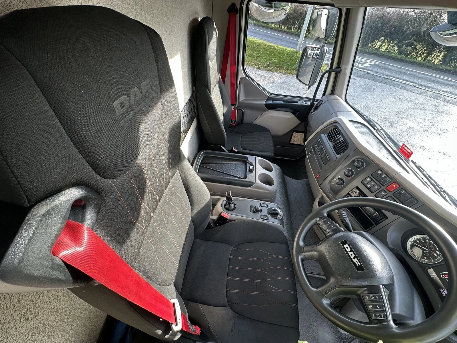 PLEASE SCROLL LEFT - RIGHT ON IMAGES