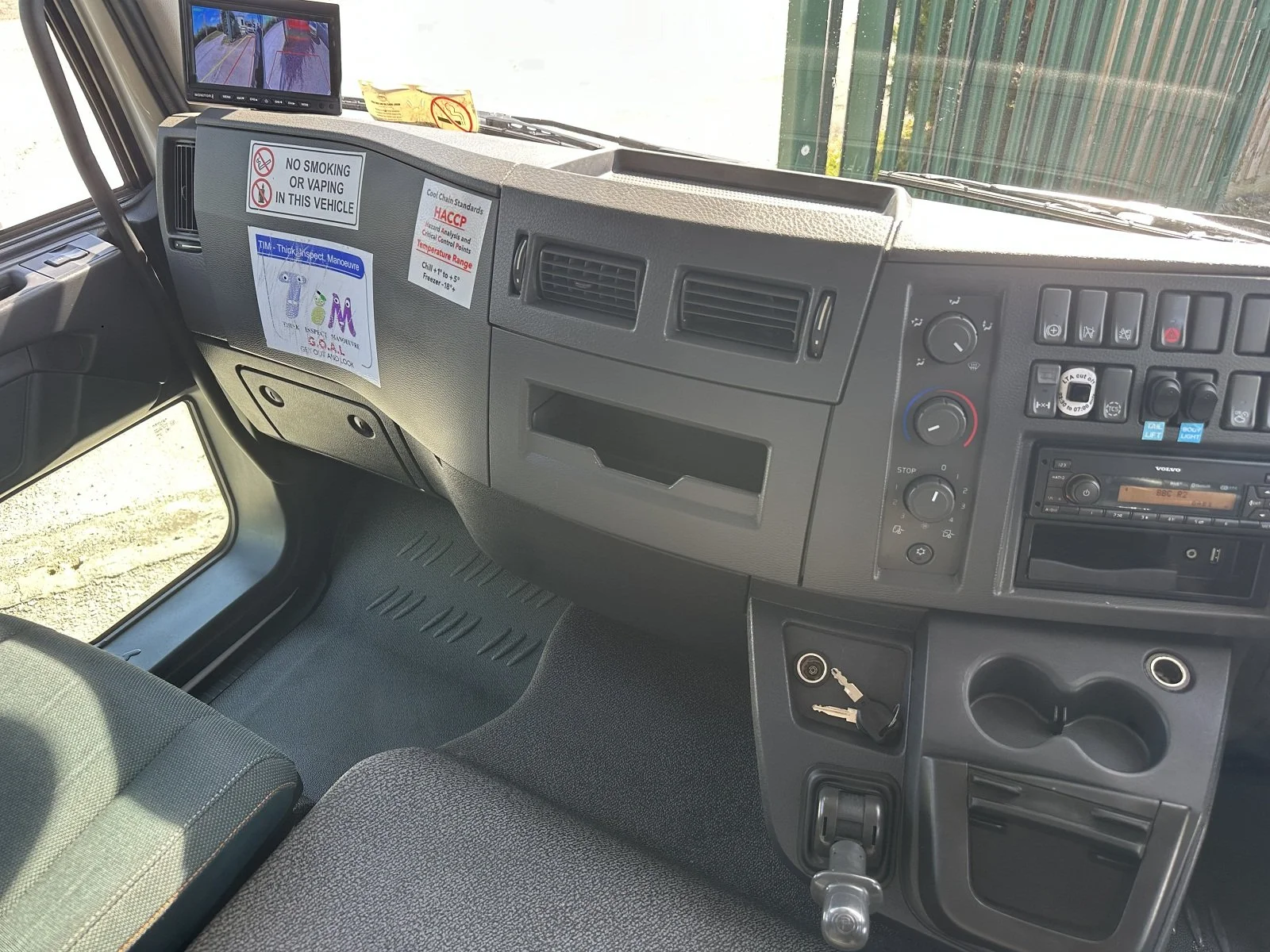 PLEASE SCROLL LEFT - RIGHT ON IMAGES