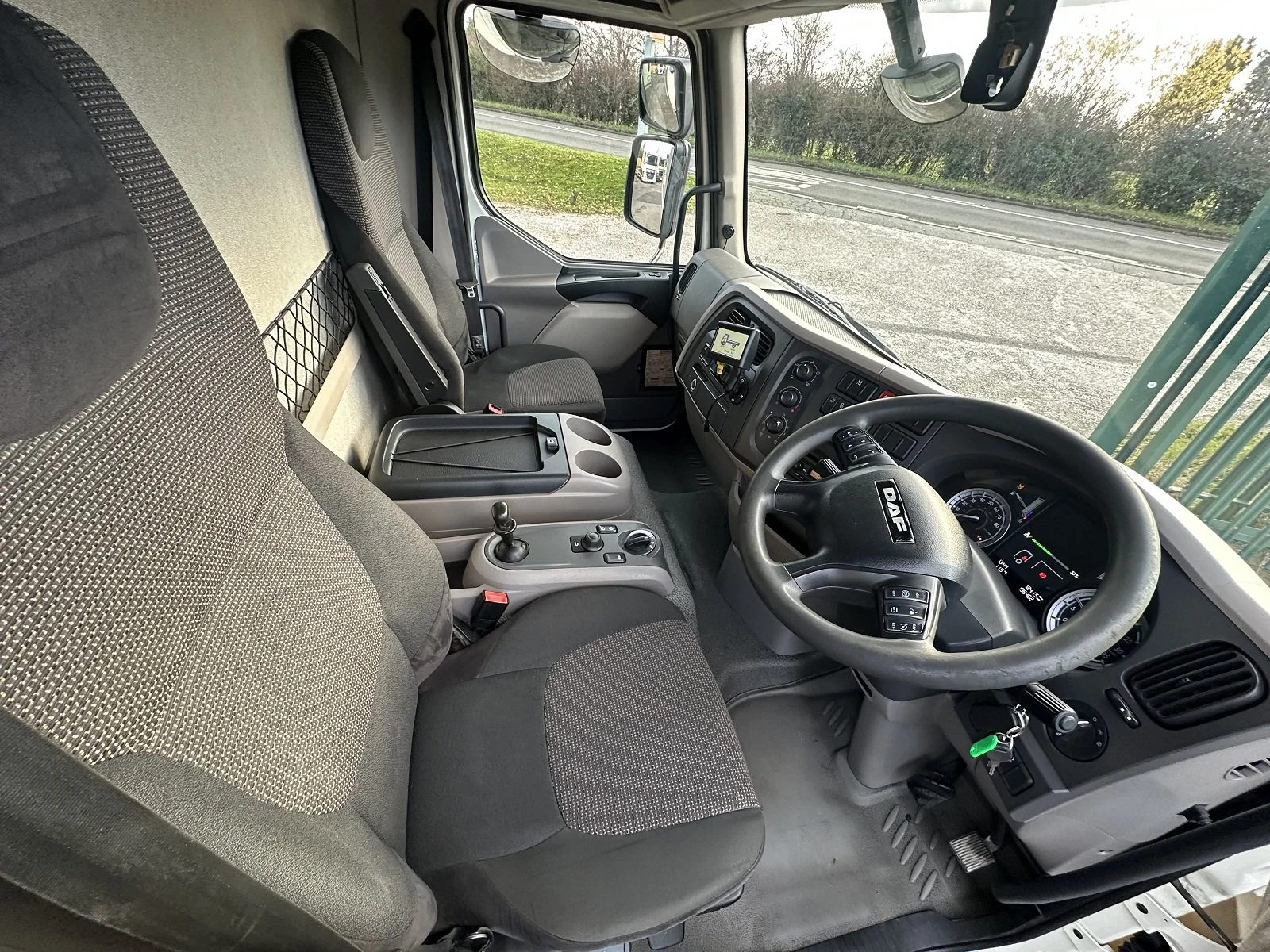 PLEASE SCROLL LEFT - RIGHT ON IMAGE