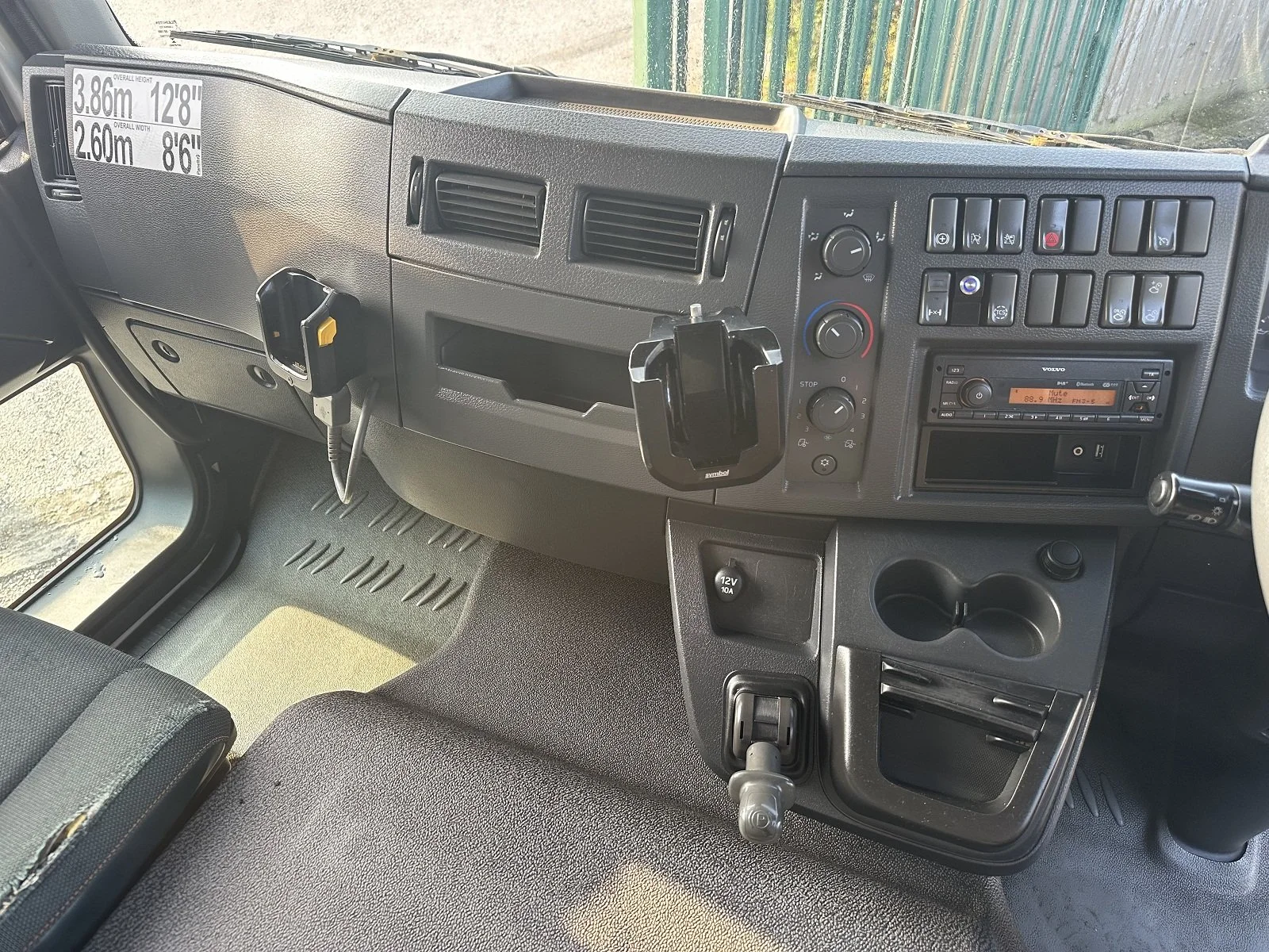 PLEASE SCROLL LEFT - RIGHT ON IMAGES