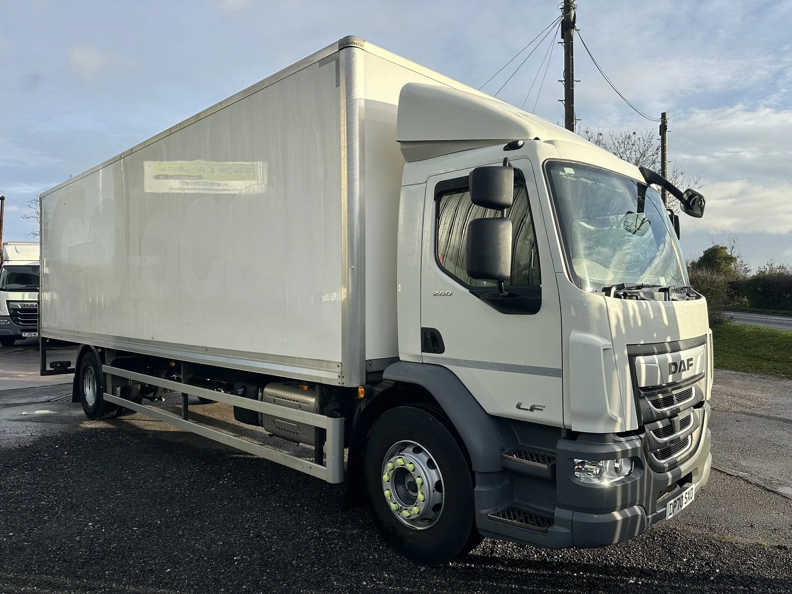 PLEASE SCROLL LEFT - RIGHT ON IMAGES