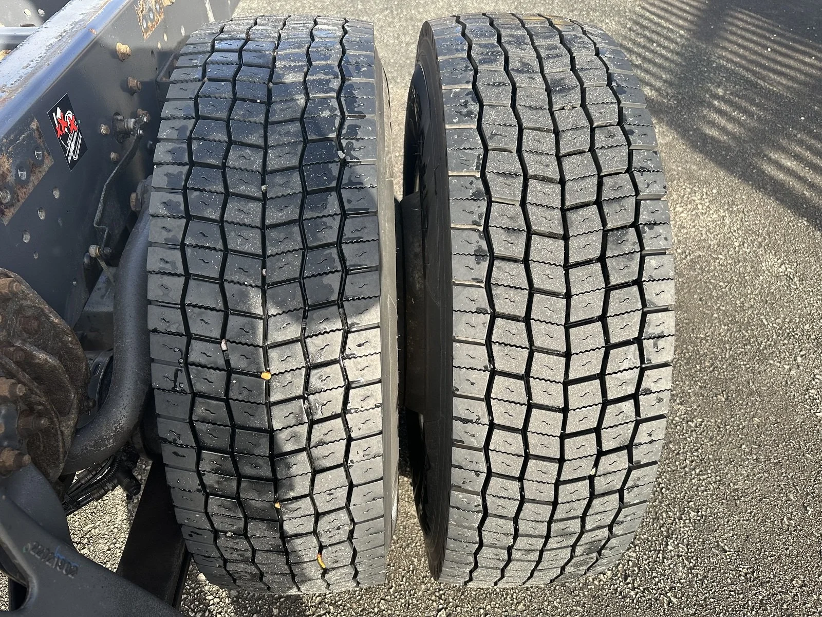 PLEASE SCROLL LEFT - RIGHT ON IMAGES